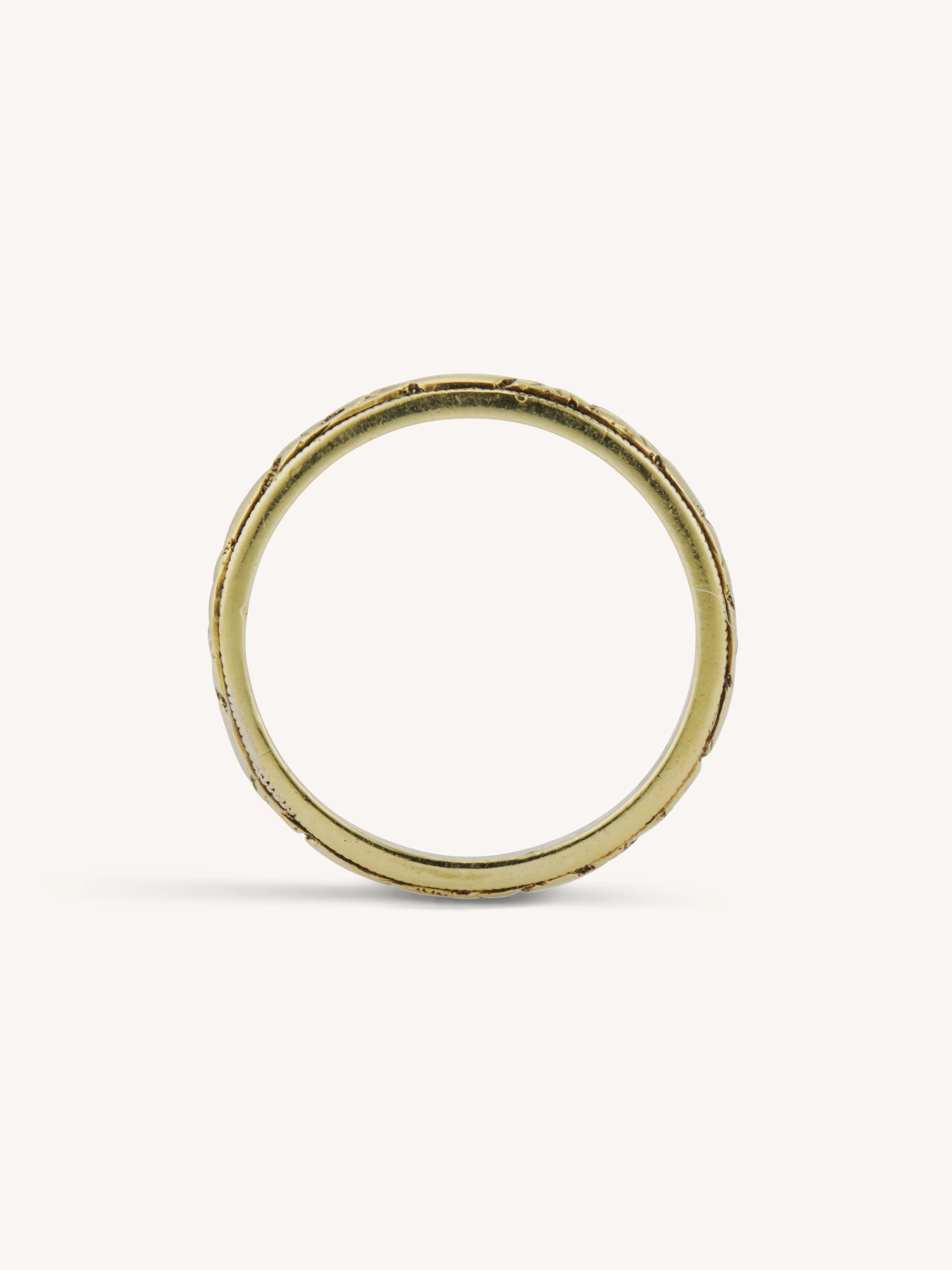Art Deco Engraved Gold Vintage Wedding Band - Size 6.5 - Image 3
