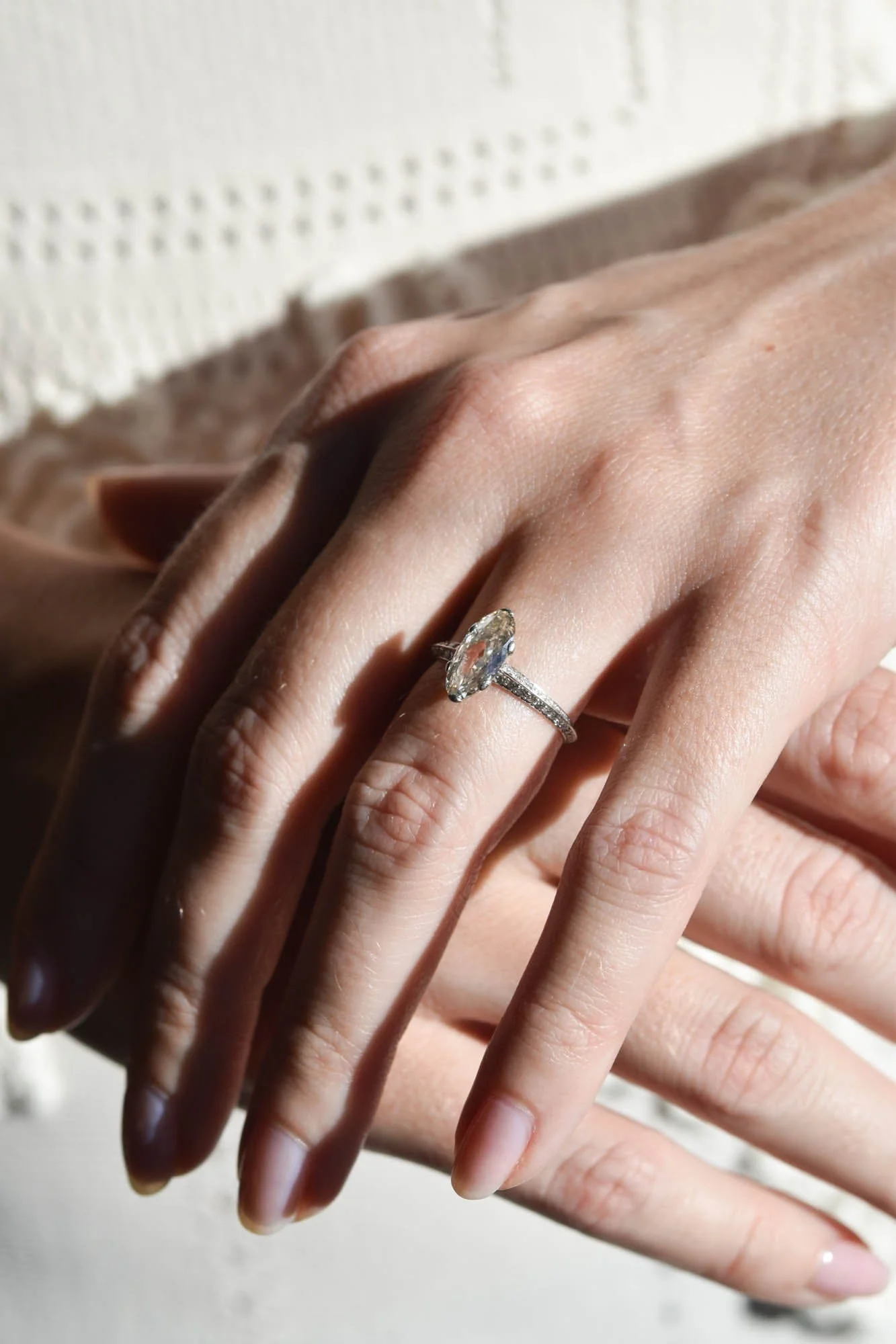 Art Deco Moval Shaped Diamond & Knife Edge Vintage Engagement Ring - Image 6