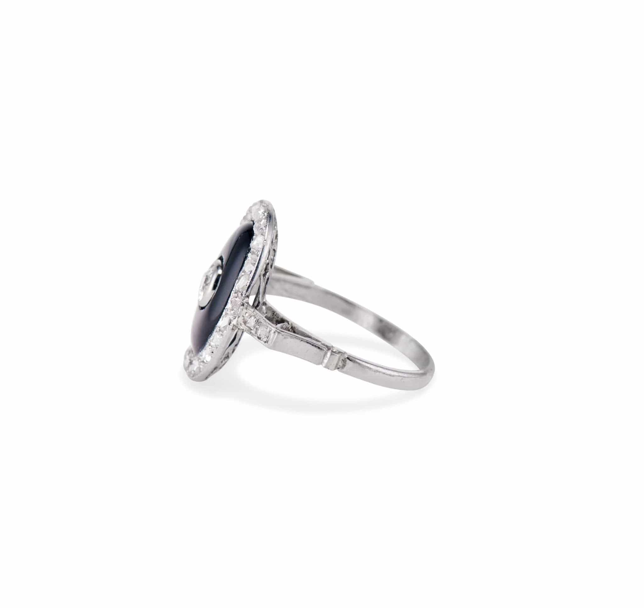 Art Deco Onyx Diamond and Platinum Ring - Image 3