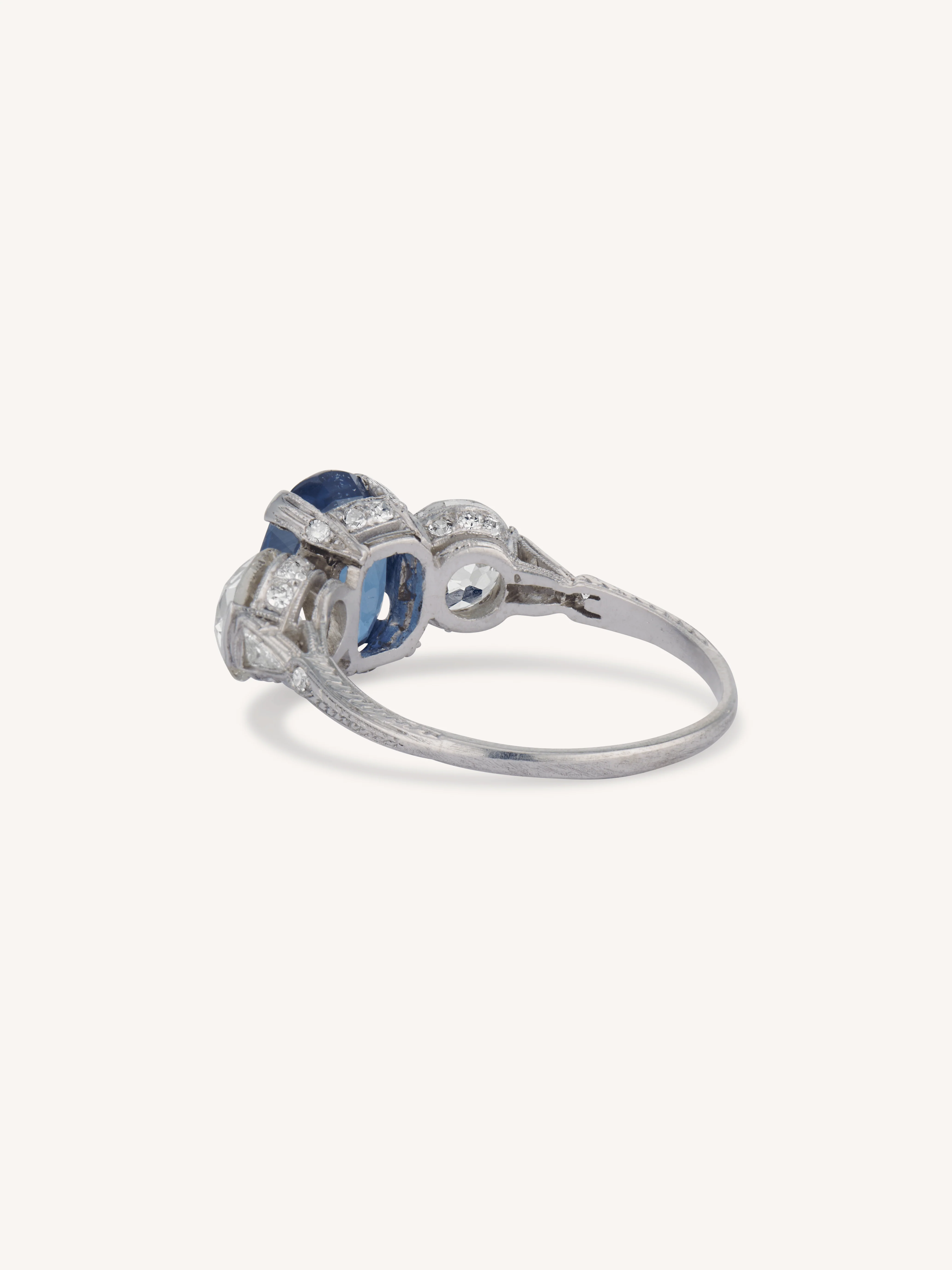 Art Deco 4.59 Carat Oval Ceylon Sapphire Three Stone Vintage Engagement Ring - Image 5
