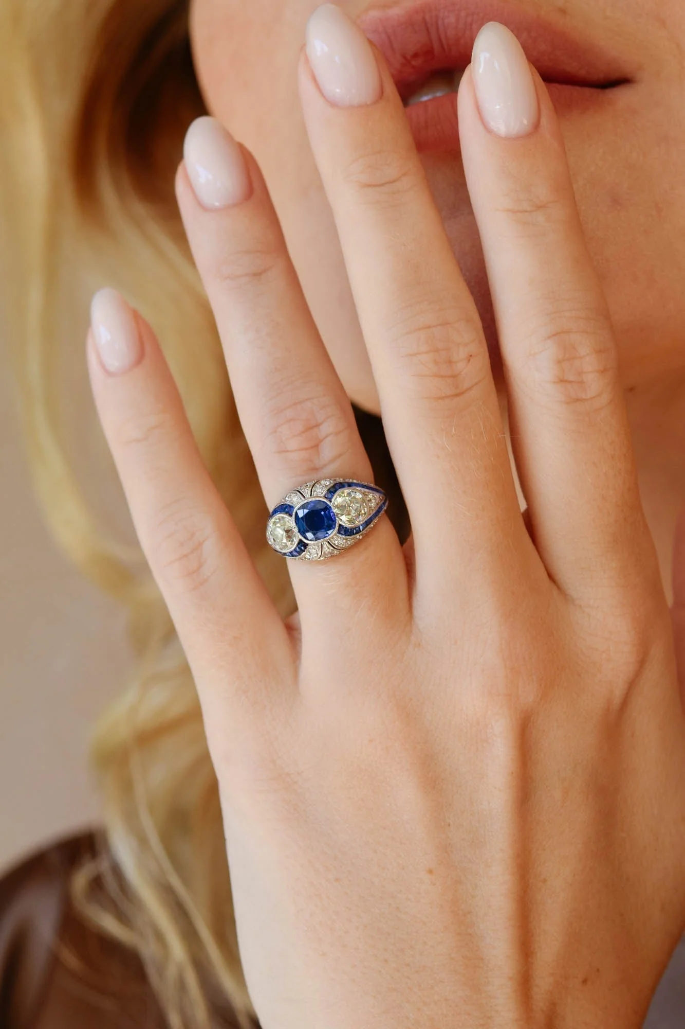 Art Deco Sapphire & Diamond Three Stone Vintage Dome Ring - Image 2