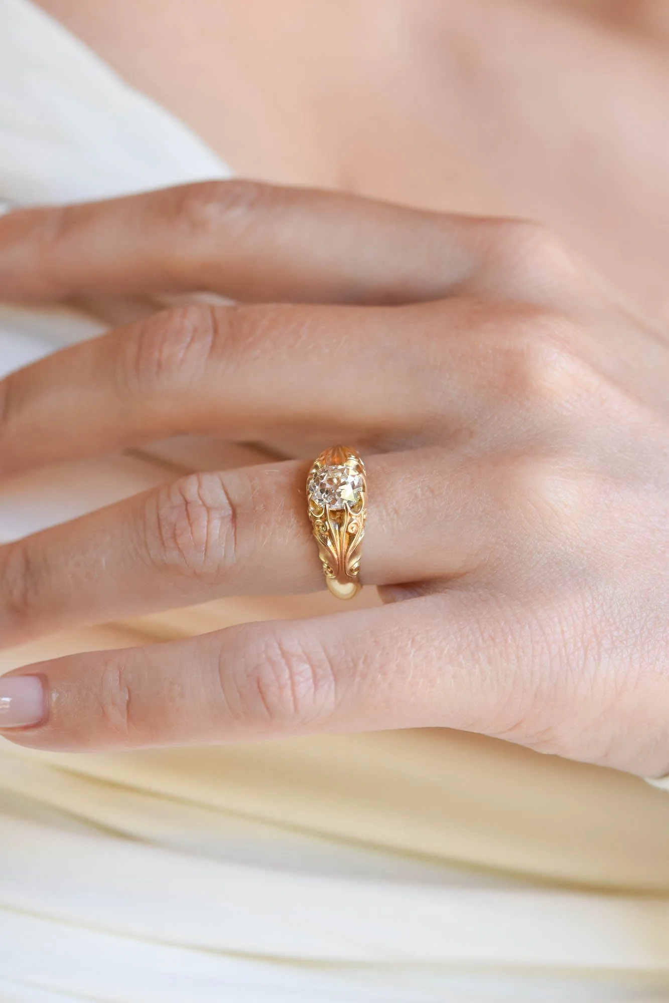 Art Nouveau 1.41 Carat Old Mine Cut Diamond Carved Gold Antique Engagement Ring - Image 2