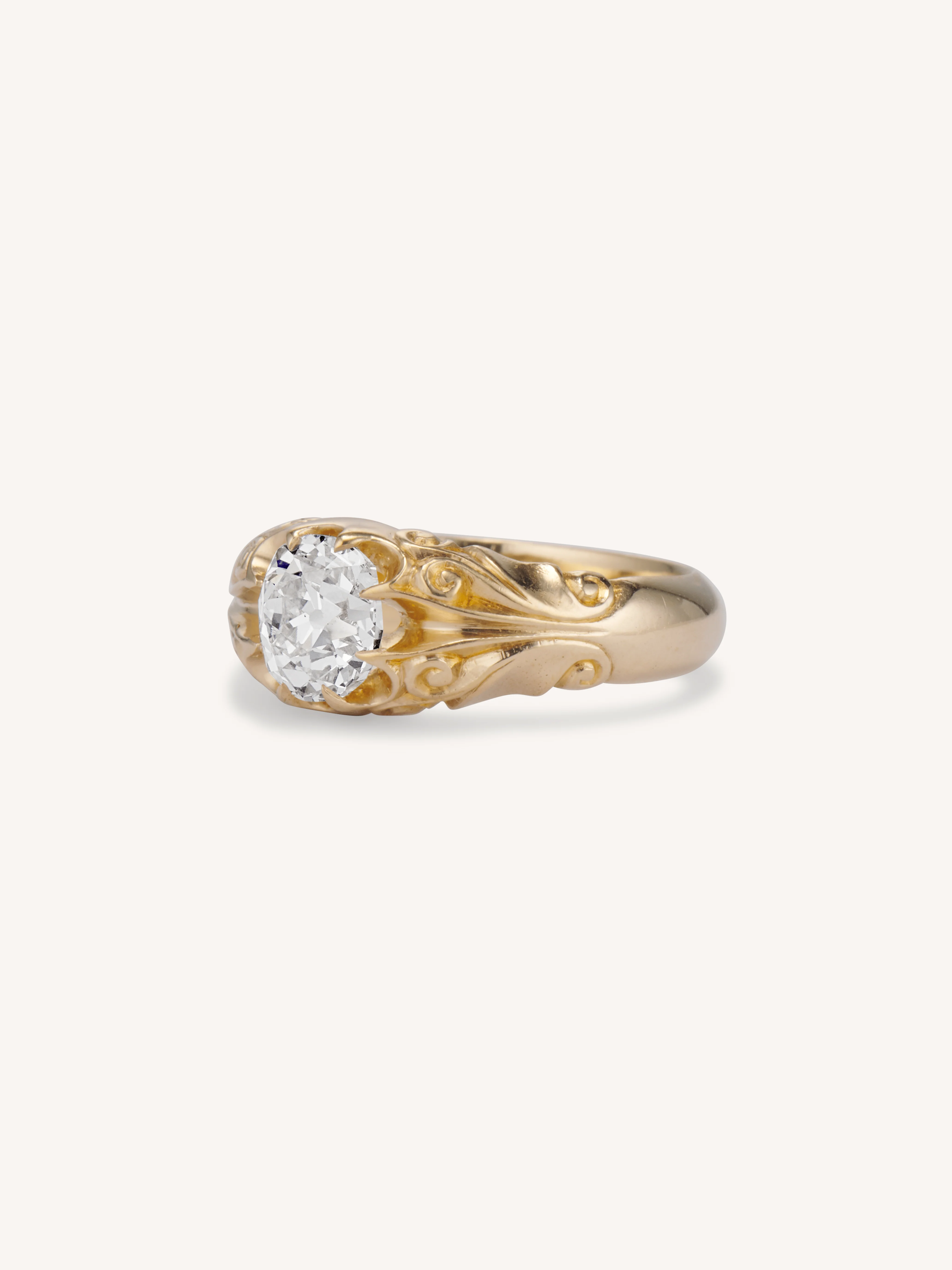 Art Nouveau 1.41 Carat Old Mine Cut Diamond Carved Gold Antique Engagement Ring - Image 4