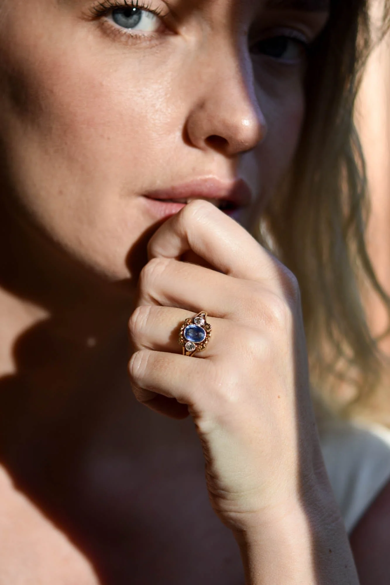 Art Nouveau Sapphire & Old Mine Diamond Floral 18k Gold Antique Ring - Image 3