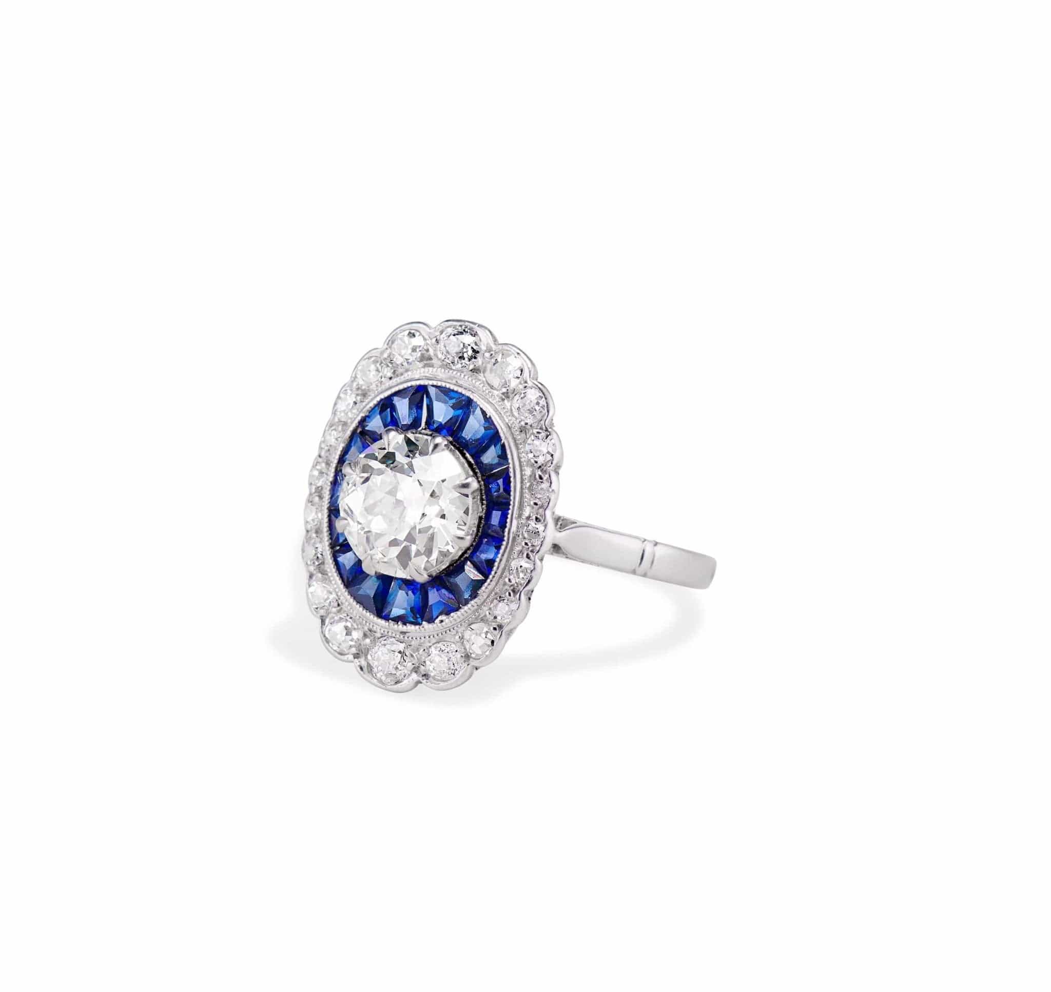 Belle Epoque 1.07 Carat Old European Diamond and Sapphire Engagement Ring, France - Image 2