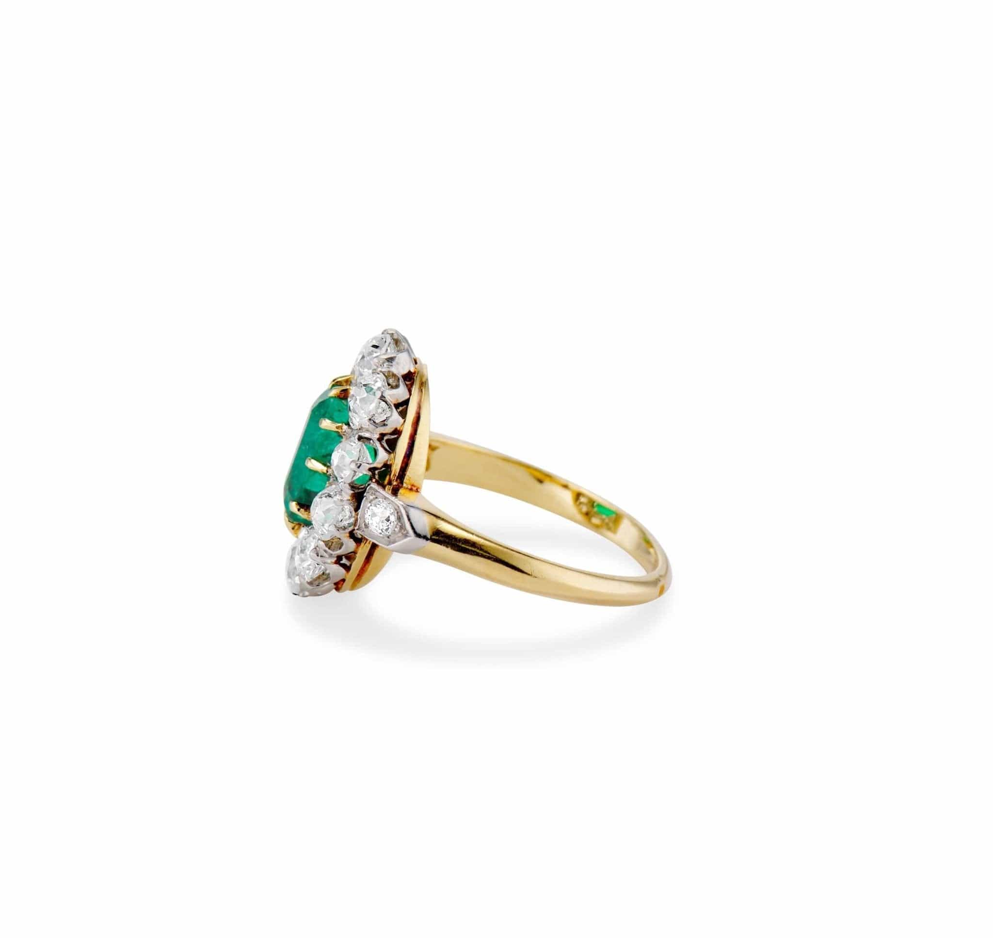 Belle Époque 1.20 Carat Emerald and Diamond Cluster, France - Image 2