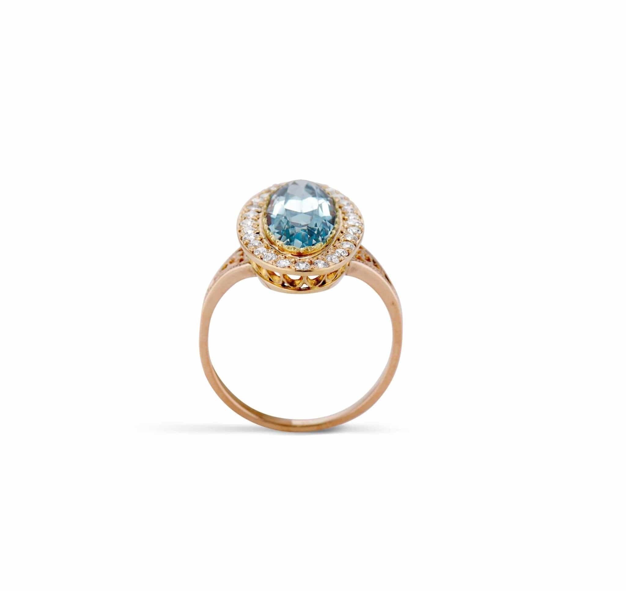 Belle Époque 3.40 Carat Oval-Cut Aquamarine and Diamond Dinner Ring, France - Image 4
