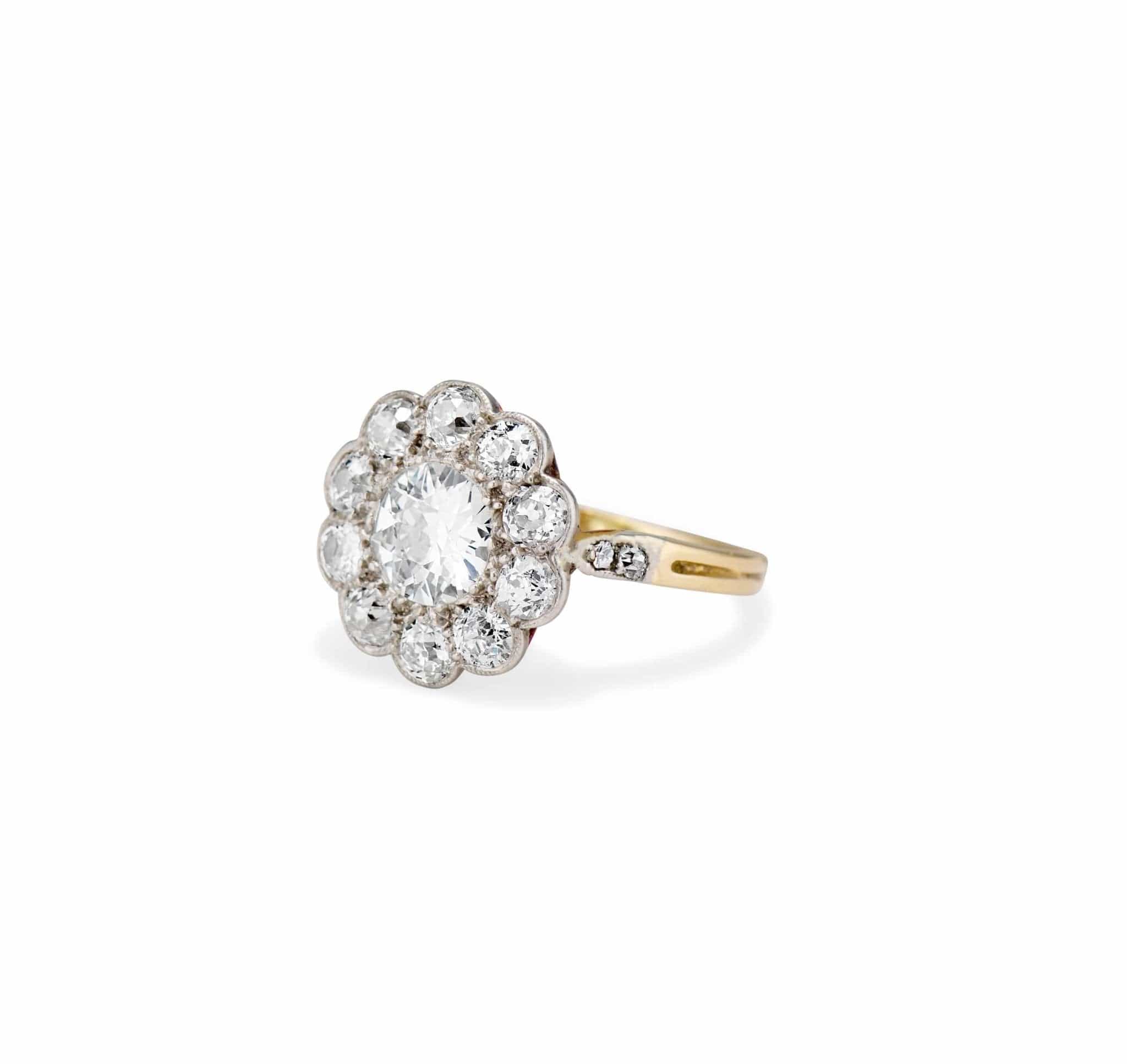 Belle Époque .80 Carat Old European Cut Diamond  Floret Cluster Engagement Ring, France - Image 2