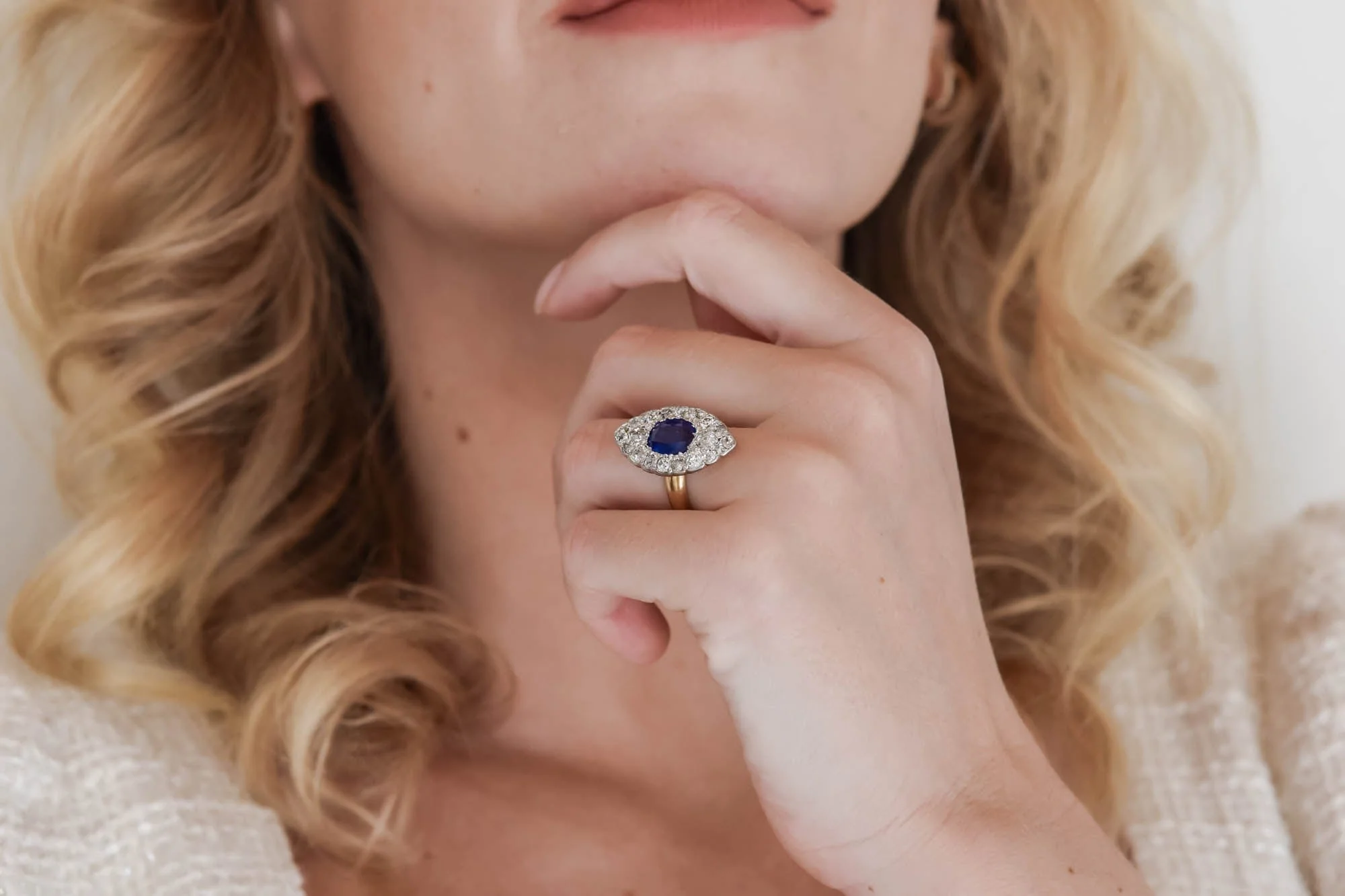 Belle Époque Sapphire and Diamond Navette Ring, France - Image 3
