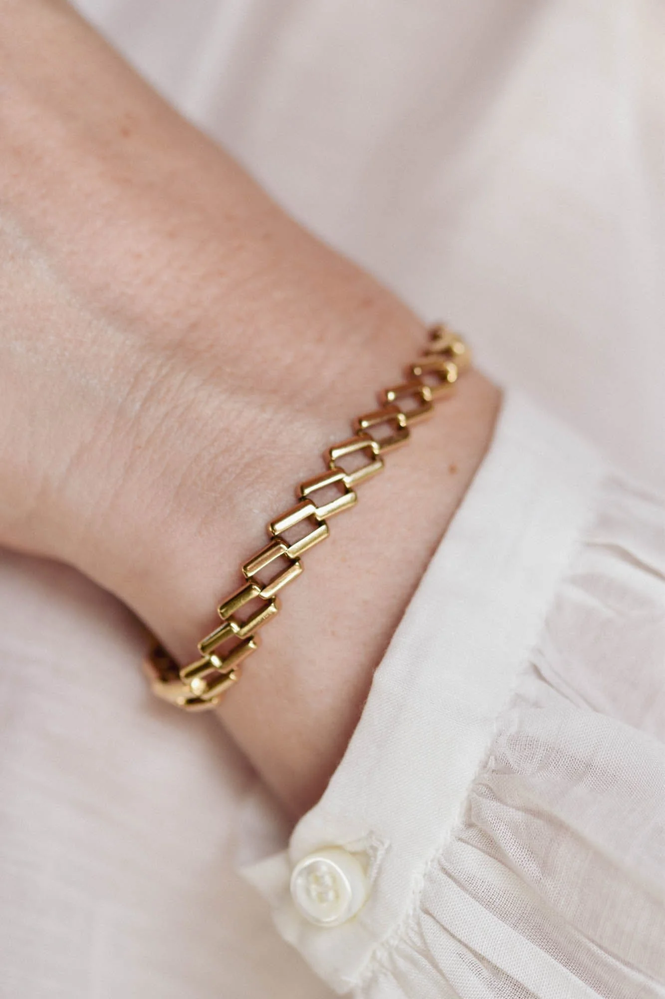 Vintage 1970's Cartier Paris Bracelet, France - Image 2