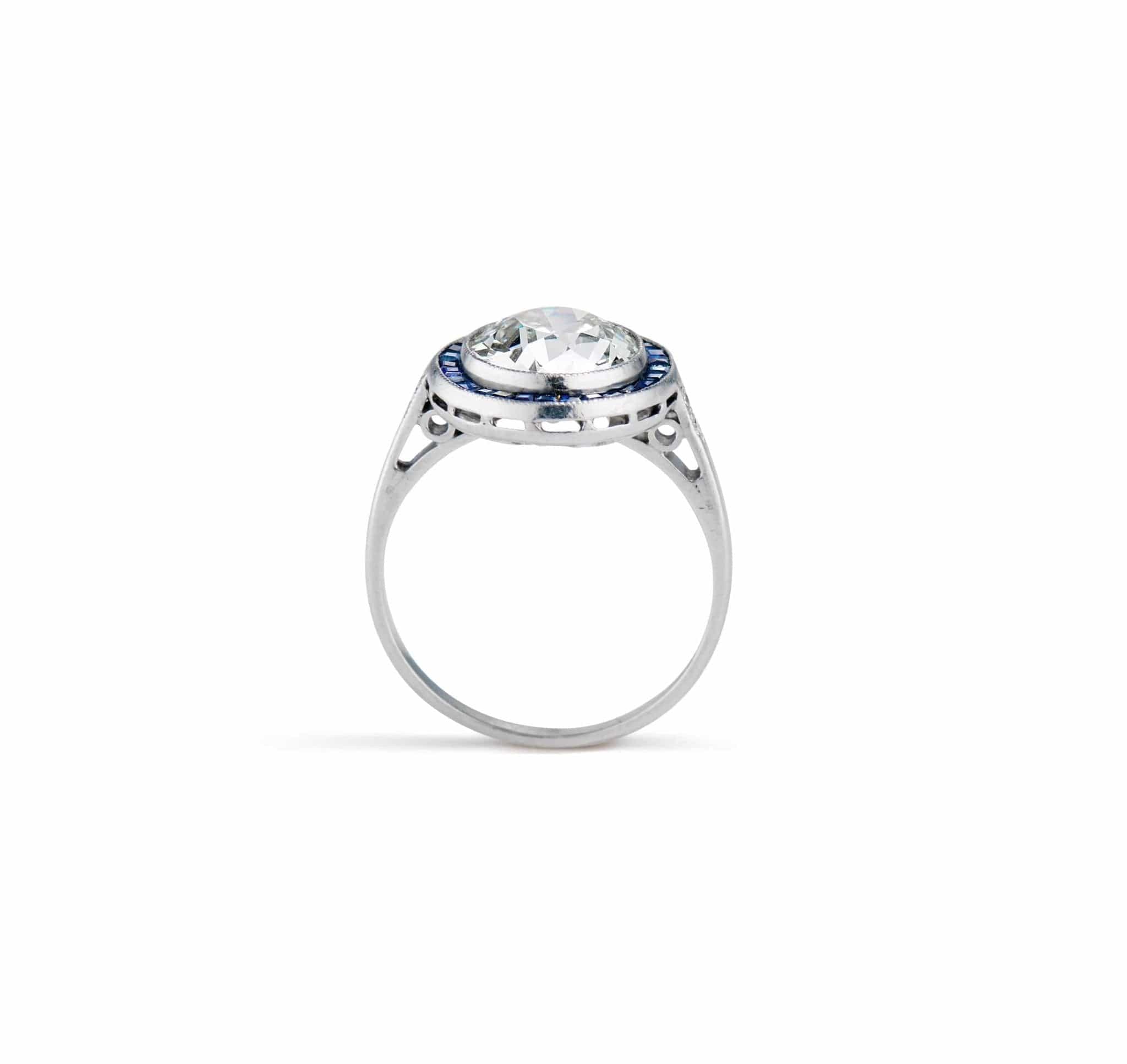 Early Art Deco 3.15 Carat Diamond and Sapphire Halo Ring - Image 4