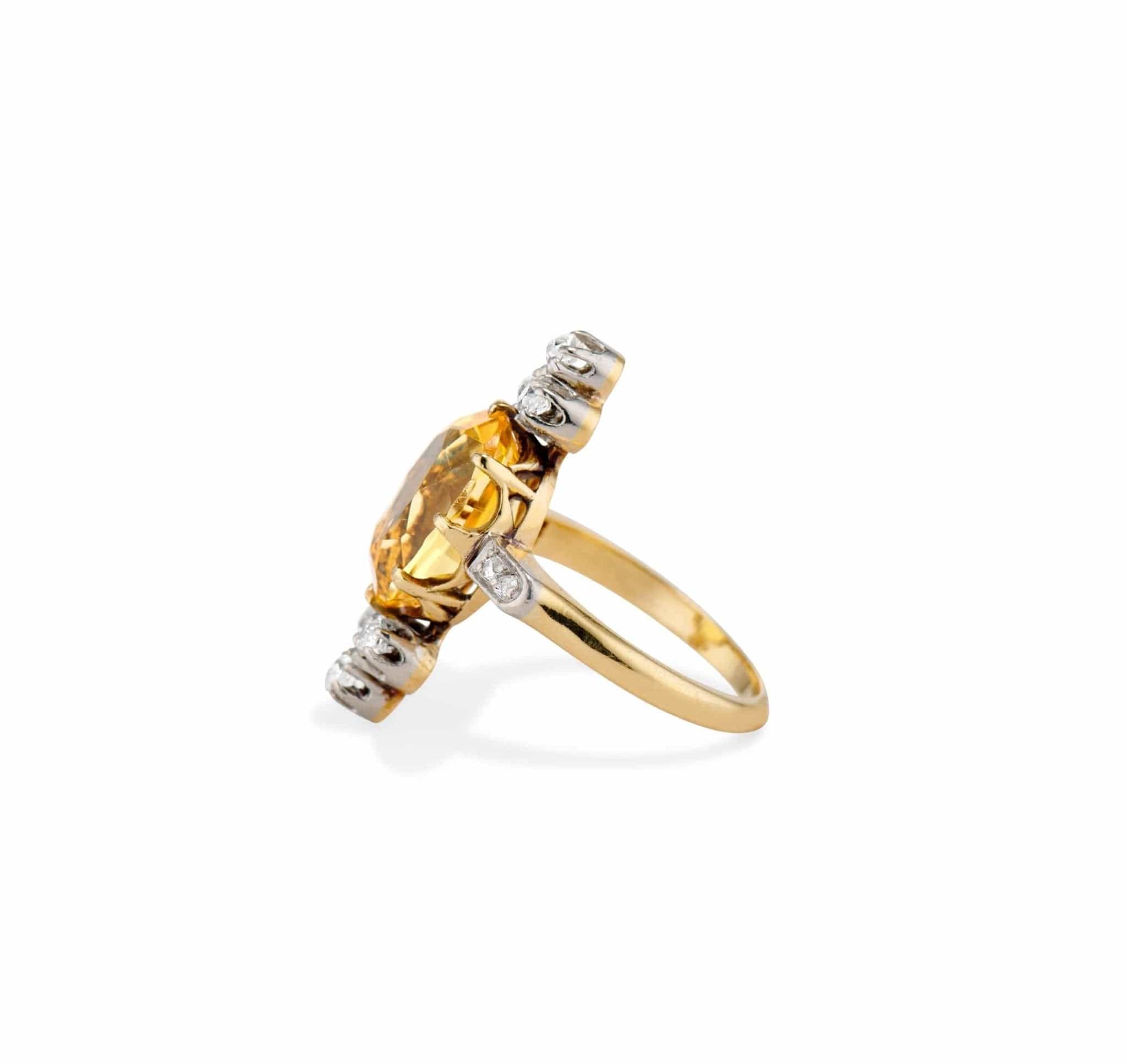 Belle Époque Oval Citrine and Old European Diamond Dinner Ring, France - Image 3
