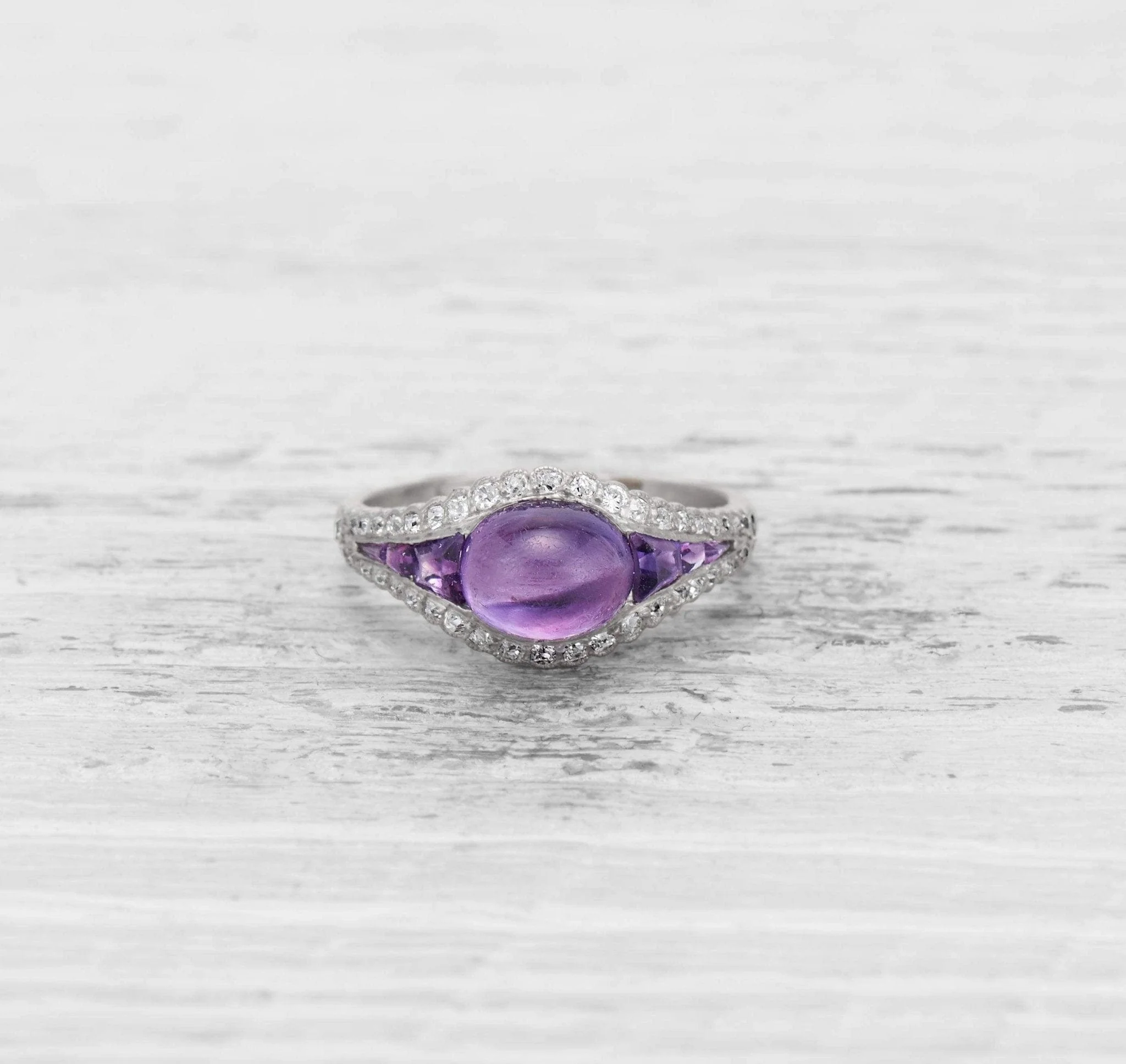 EARLY ART DECO AMETHYST AND DIAMOND RING - Image 2