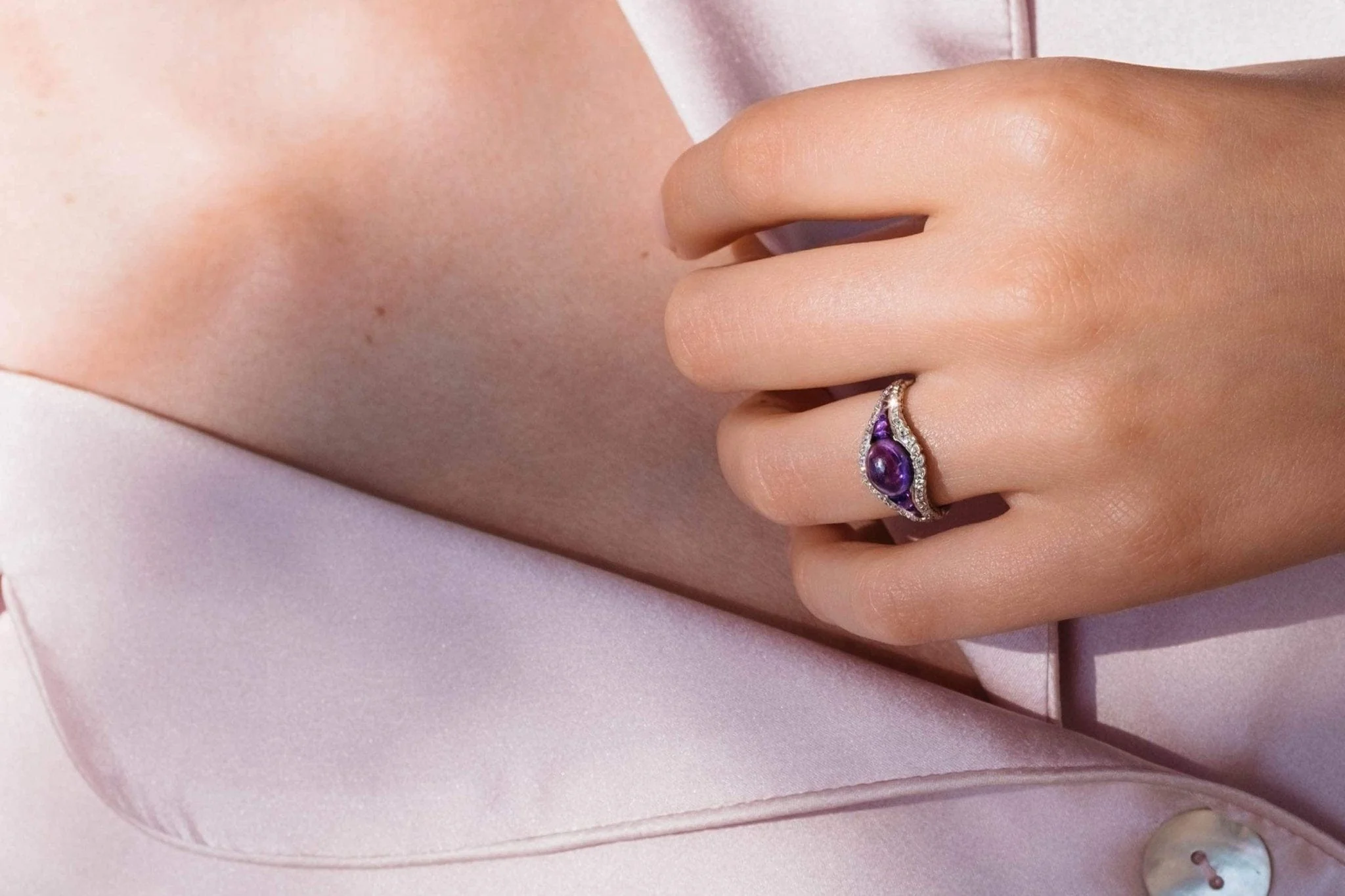 EARLY ART DECO AMETHYST AND DIAMOND RING - Image 5