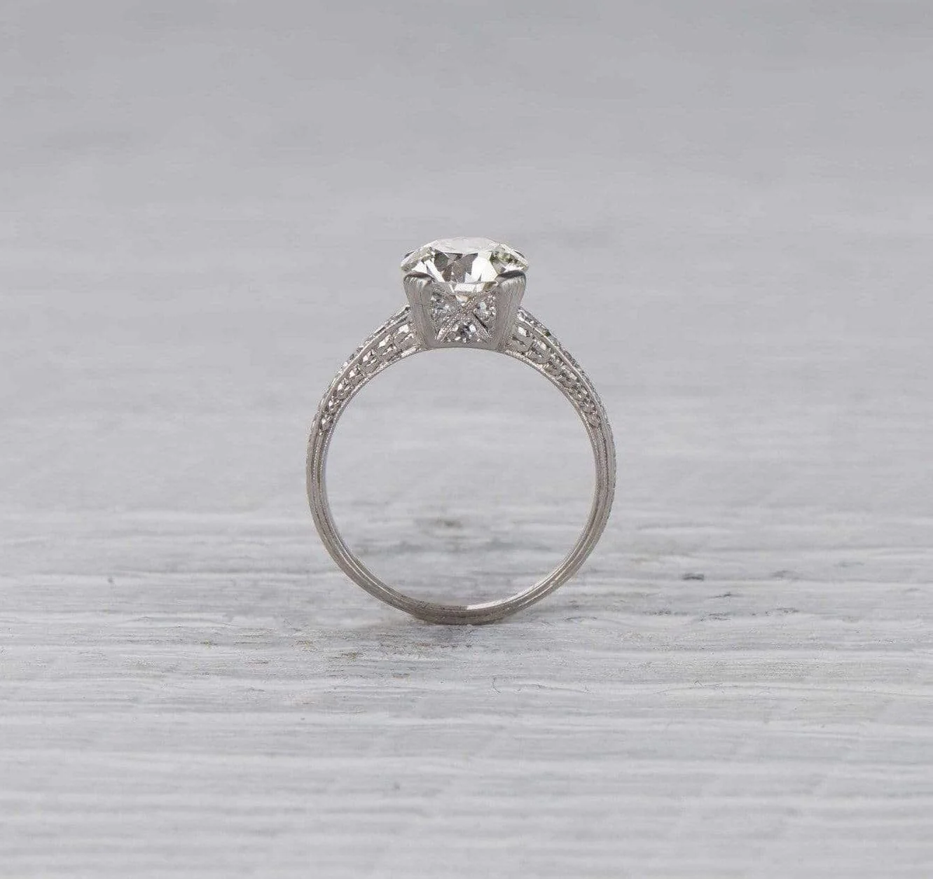 2.33 Carat Early Art Deco Engagement Ring - Image 4