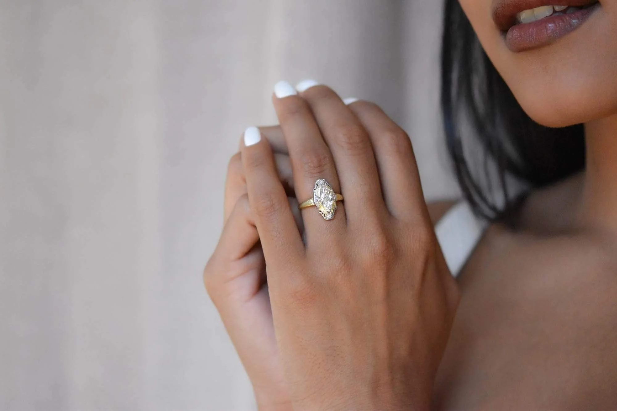 Early Edwardian 1.05 Carat Moval Diamond Engagement Ring - Image 4
