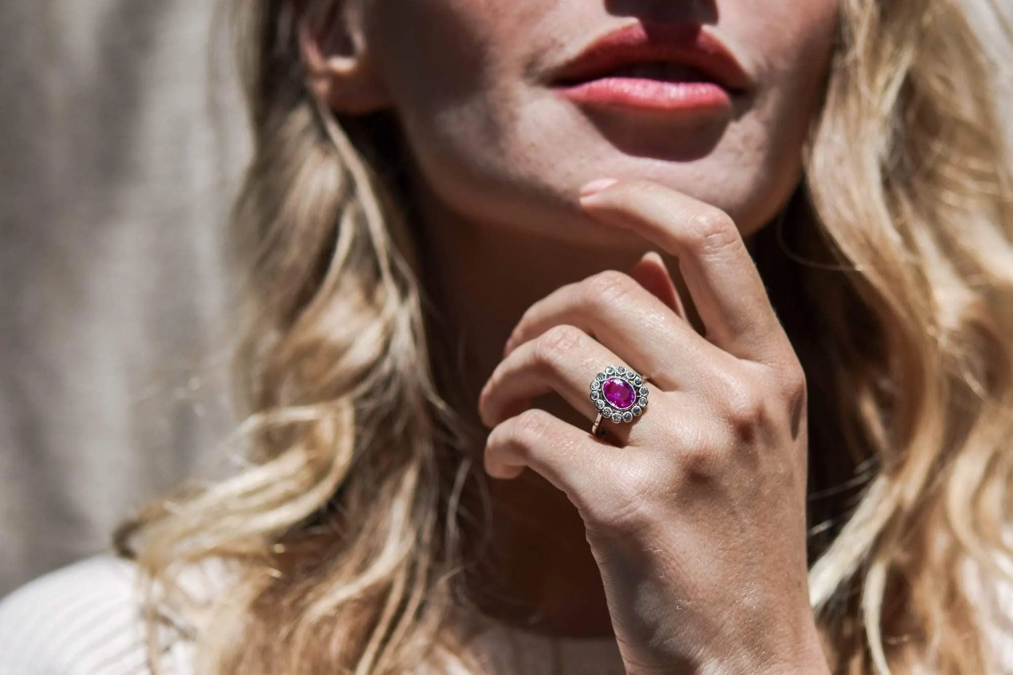 Edwardian Oval-Cut Pink Sapphire & Diamond Cluster Ring, France - Image 5