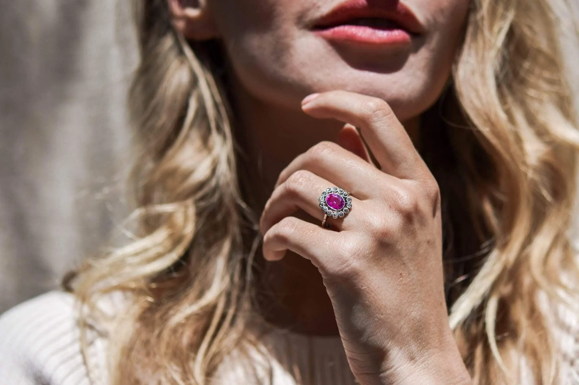 Edwardian Oval-Cut Pink Sapphire & Diamond Cluster Ring, France - Image 6