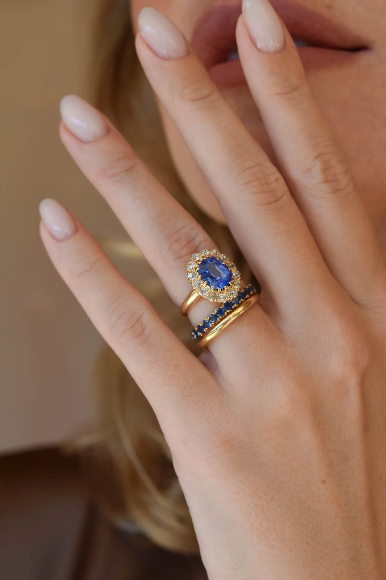 Edwardian 2.70 Carat Ceylon Sapphire & Diamond Cluster - Image 4