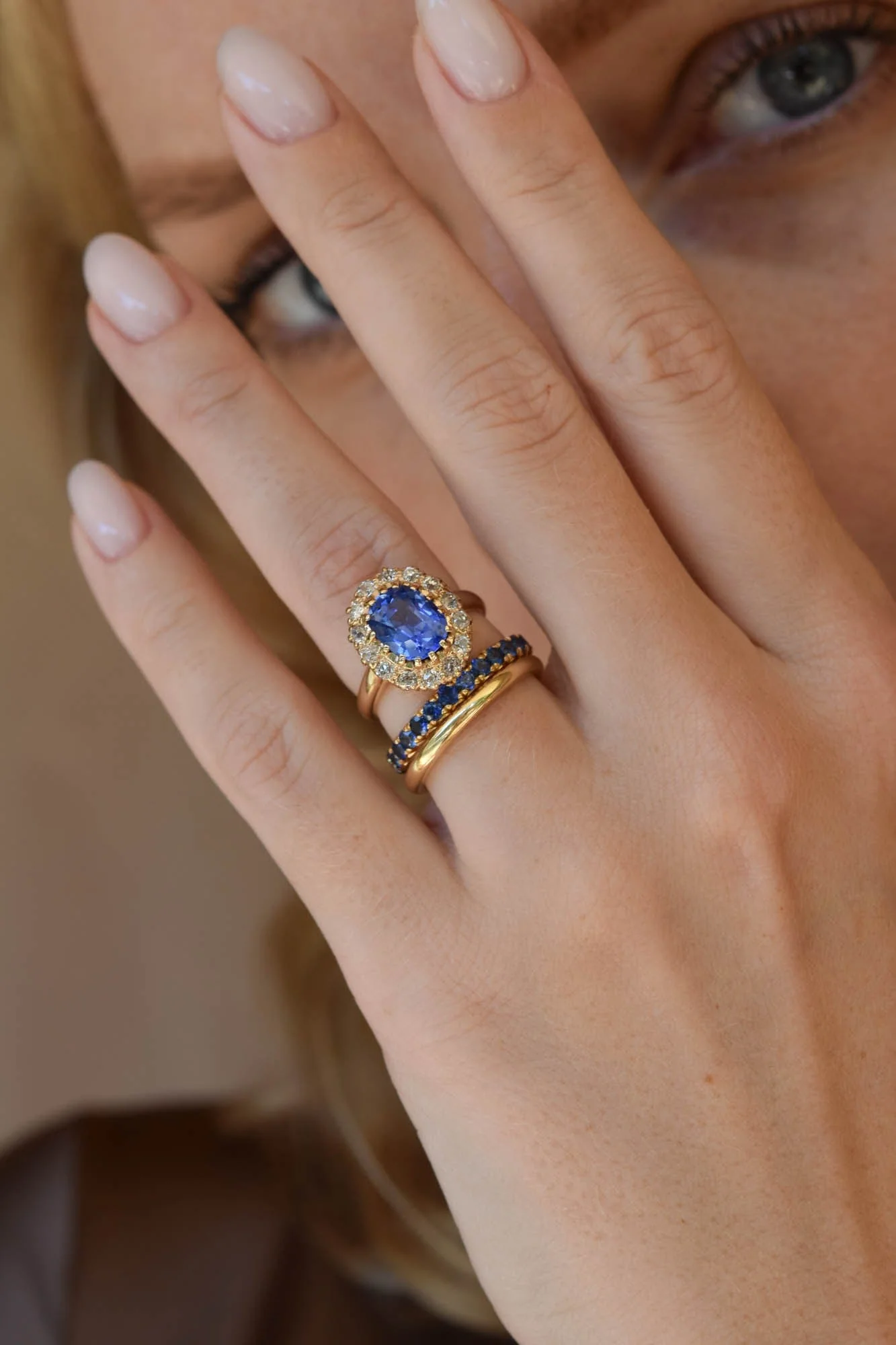 Edwardian 2.70 Carat Ceylon Sapphire & Diamond Cluster - Image 5
