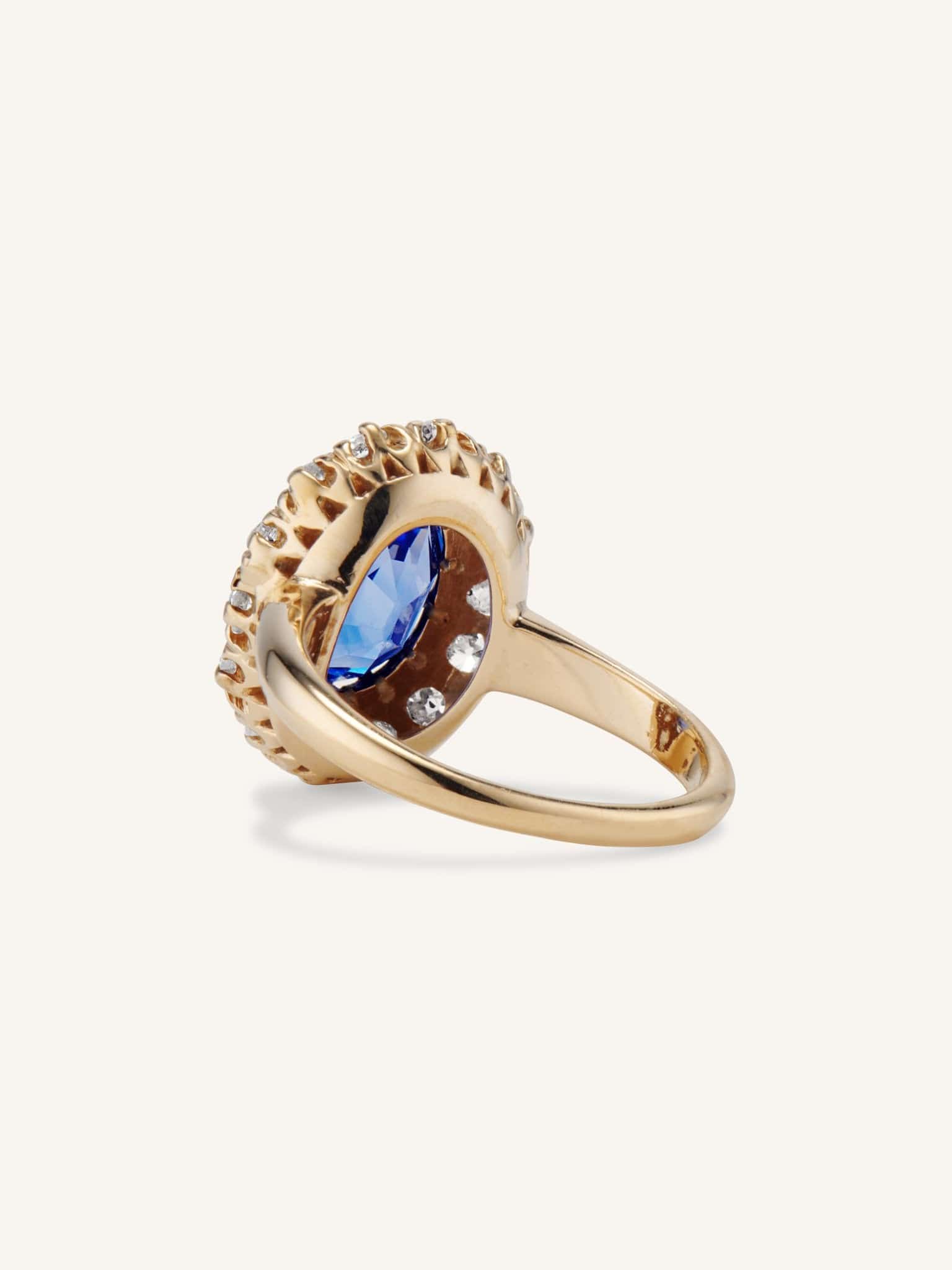 Edwardian 2.70 Carat Ceylon Sapphire & Diamond Cluster - Image 6