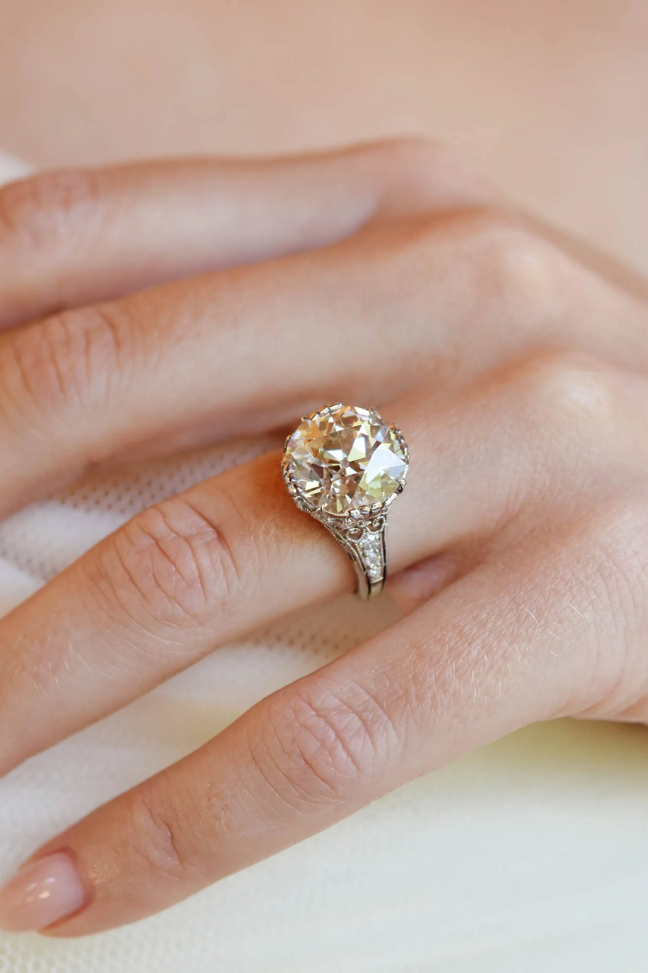 Edwardian 6.86 Carat Old Mine Cut Diamond Antique Engagement Ring - Image 7