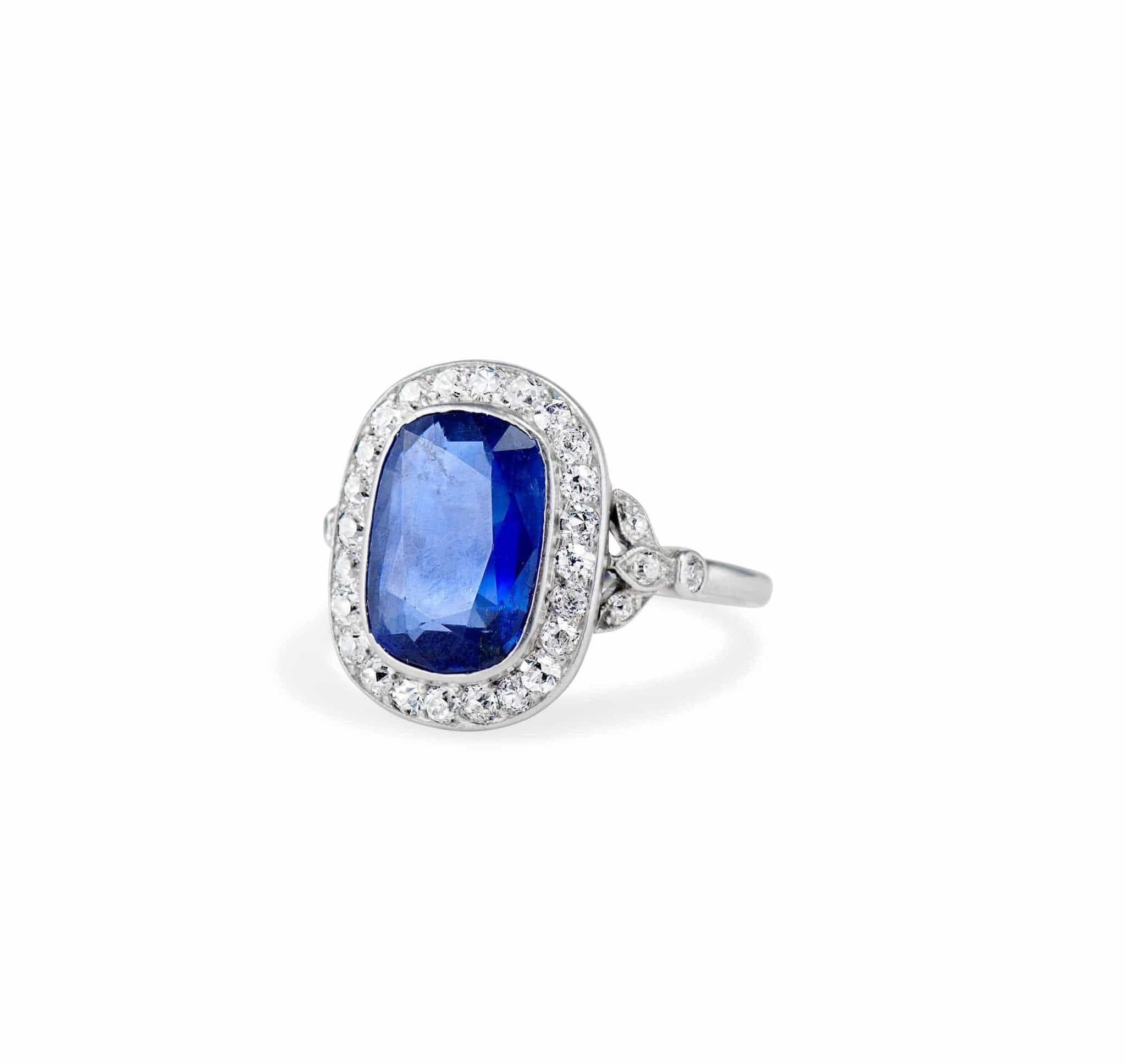 Edwardian French Cushion-Cut Burma Sapphire Diamond and Platinum Cluster Ring - Image 2