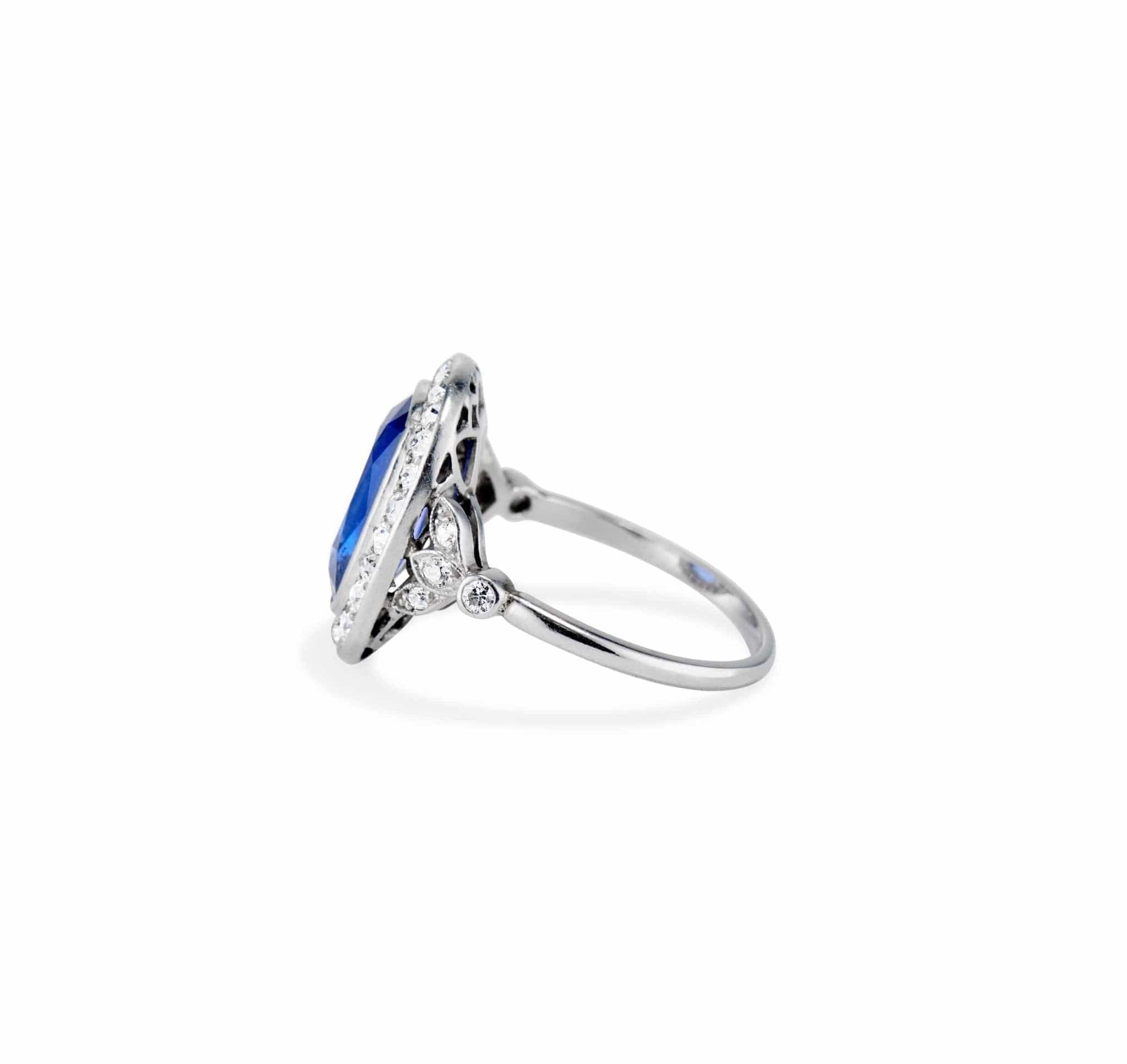 Edwardian French Cushion-Cut Burma Sapphire Diamond and Platinum Cluster Ring - Image 3