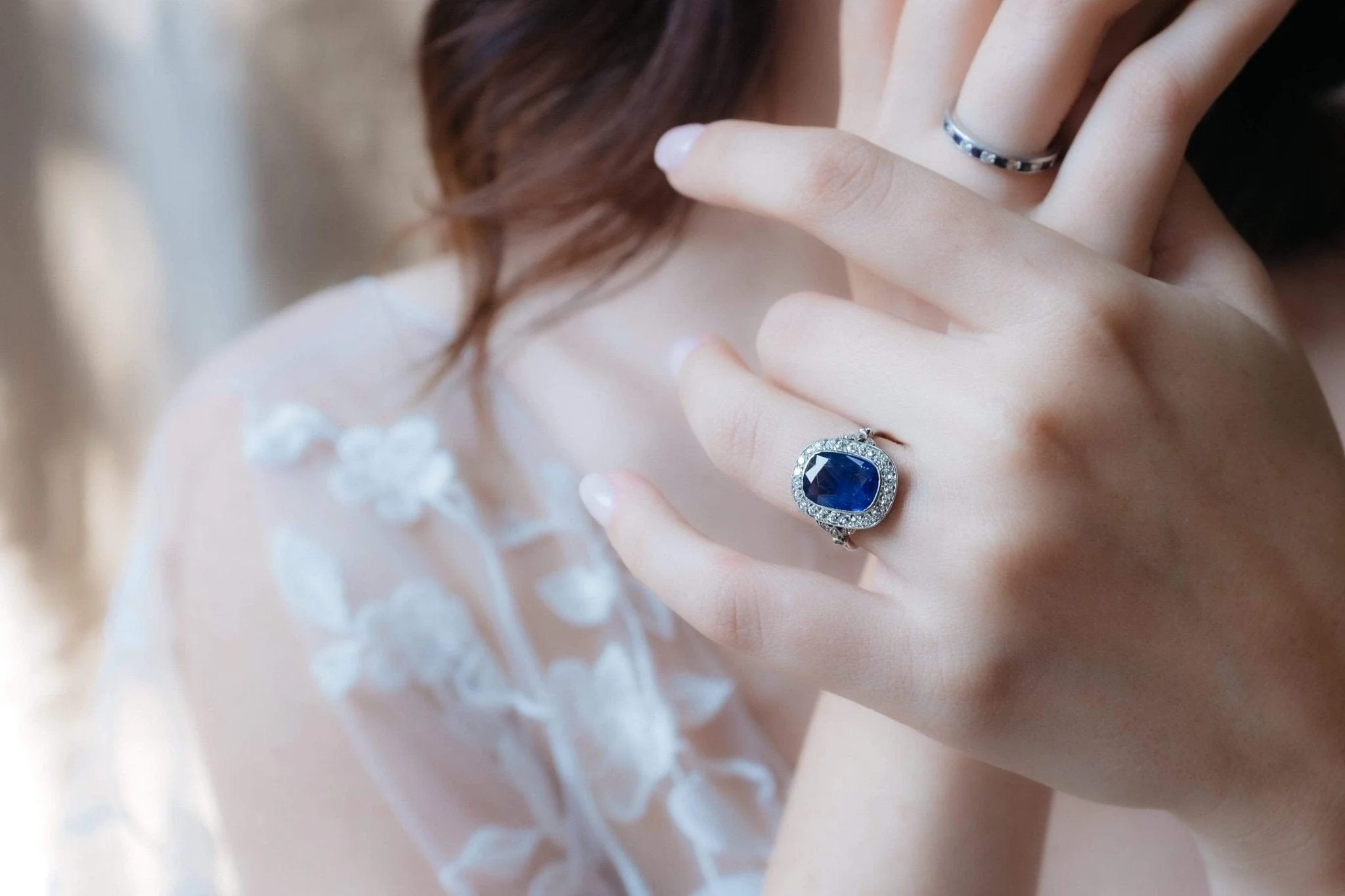 Edwardian French Cushion-Cut Burma Sapphire Diamond and Platinum Cluster Ring - Image 5