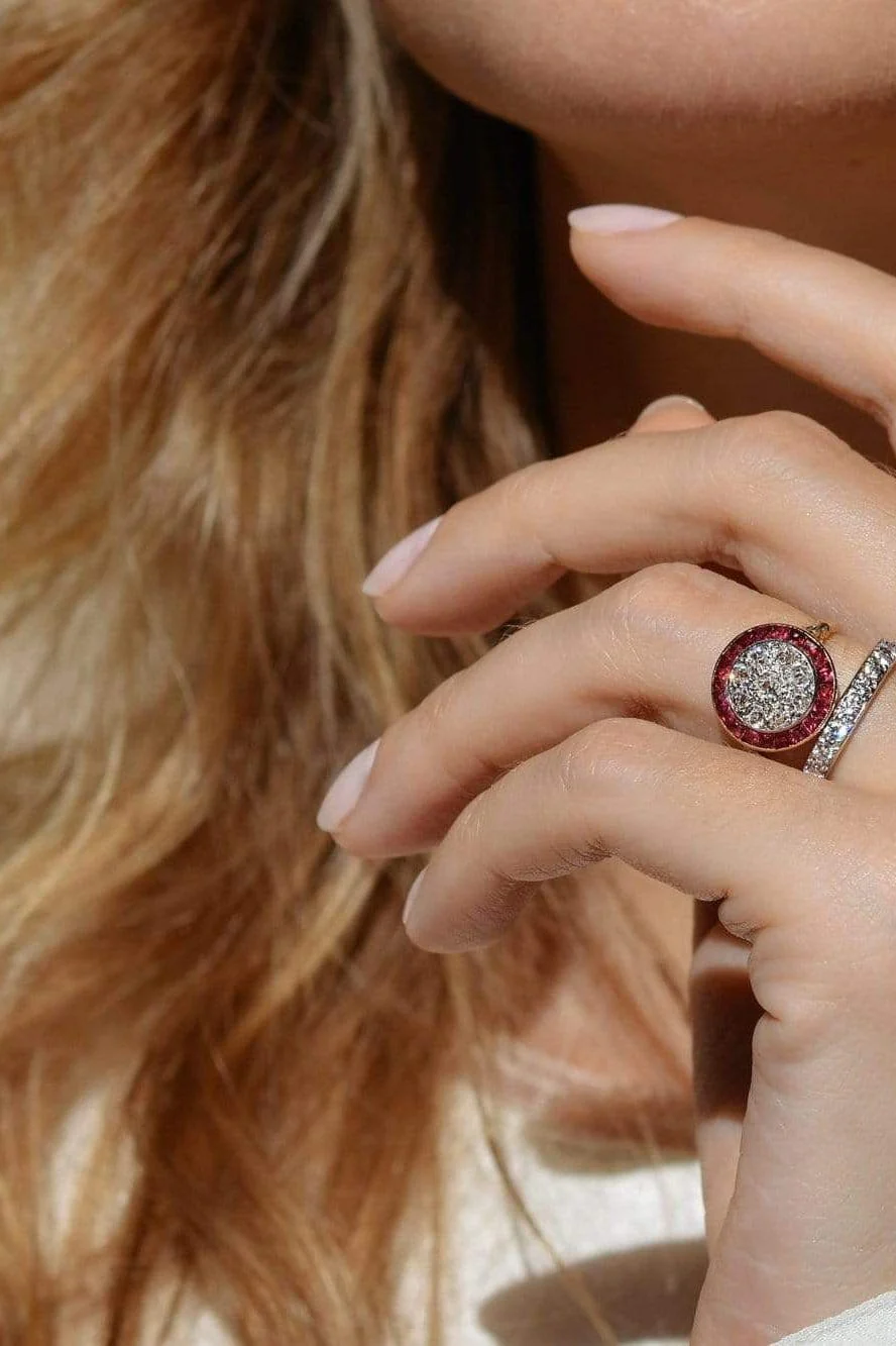 Belle Époque Diamond and Ruby Target Engagement Ring, France - Image 5