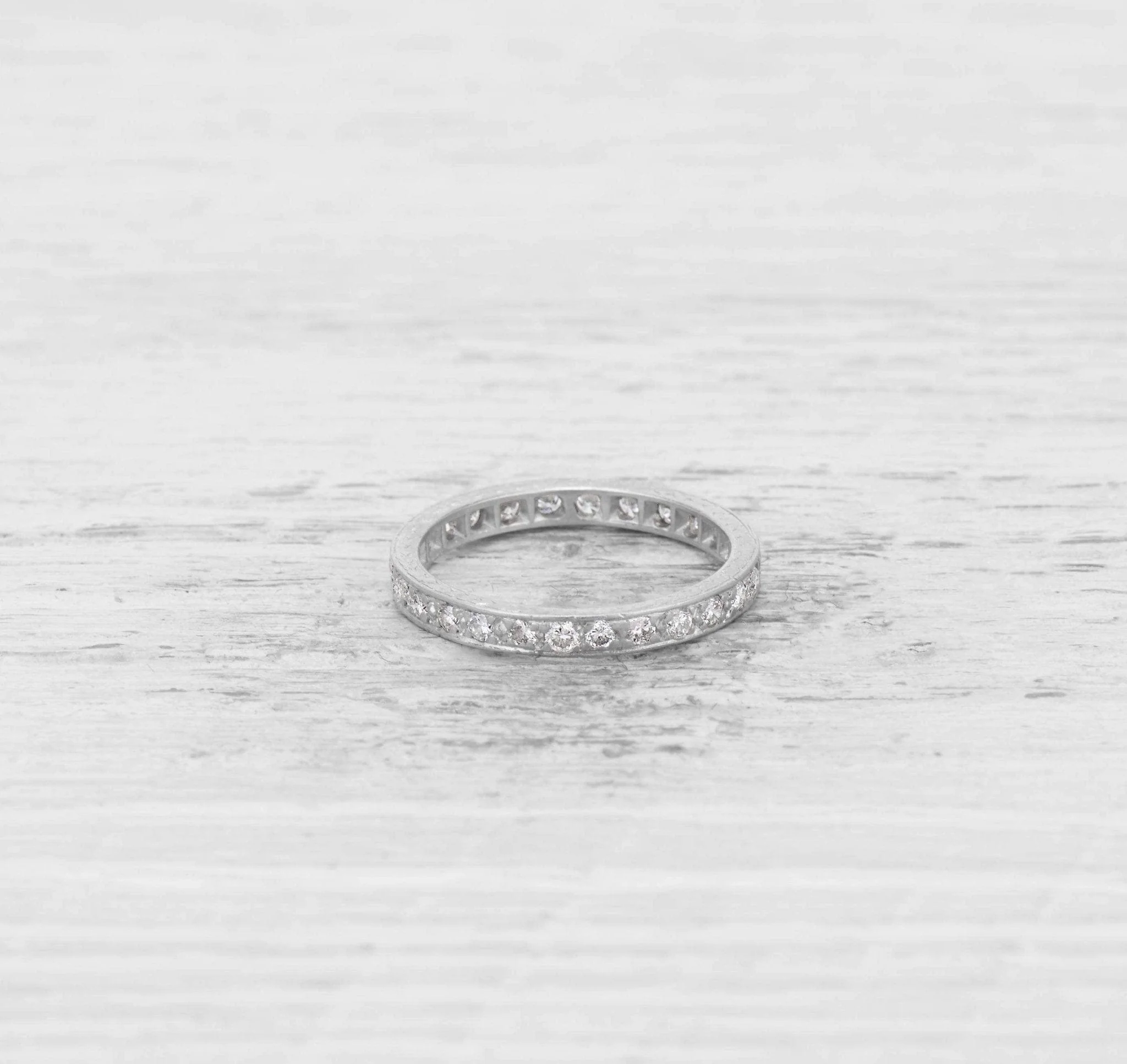 EDWARDIAN DIAMOND ETERNITY BAND - Image 3