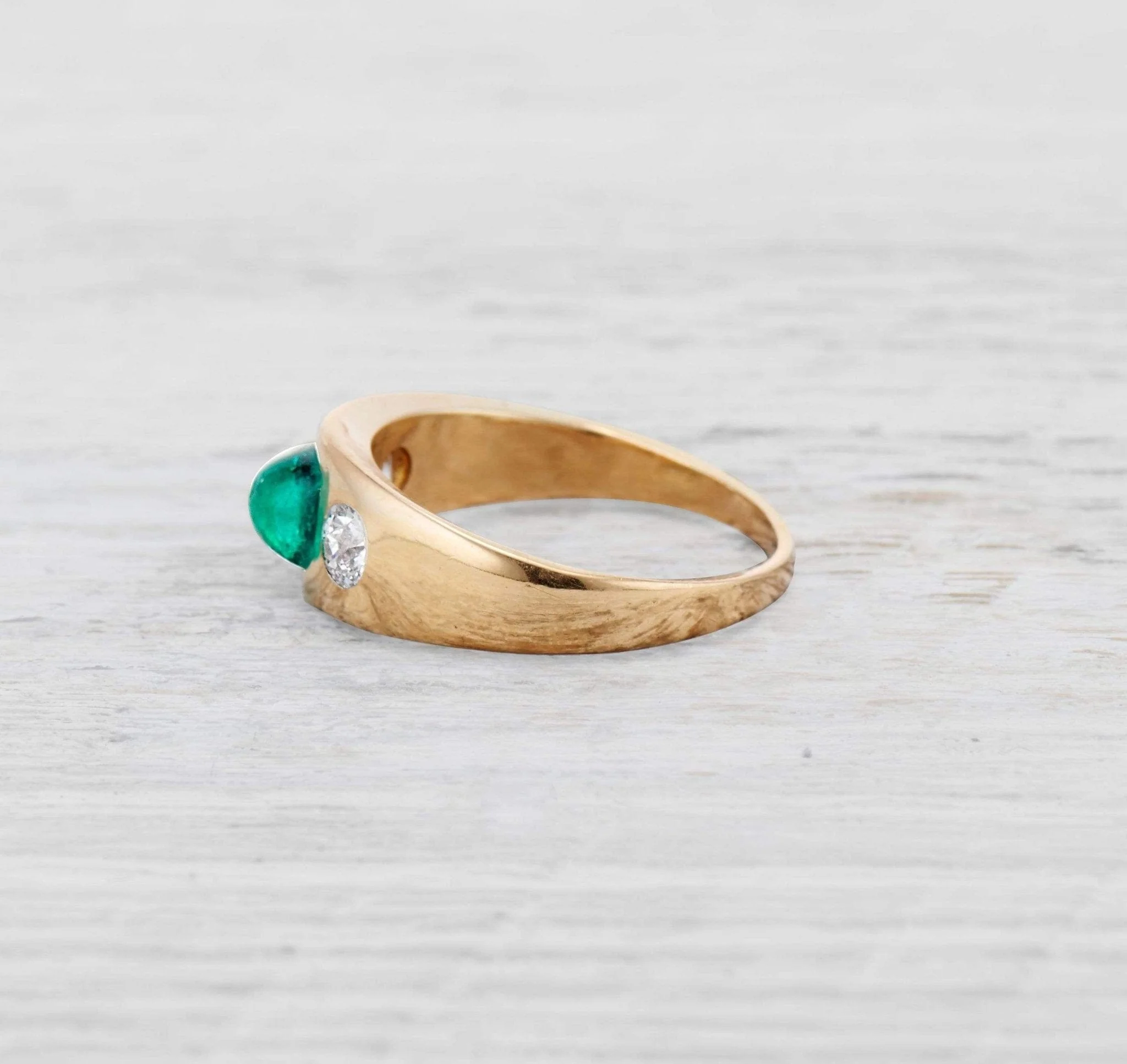 EDWARDIAN EMERALD AND DIAMOND GYPSY RING - Image 3