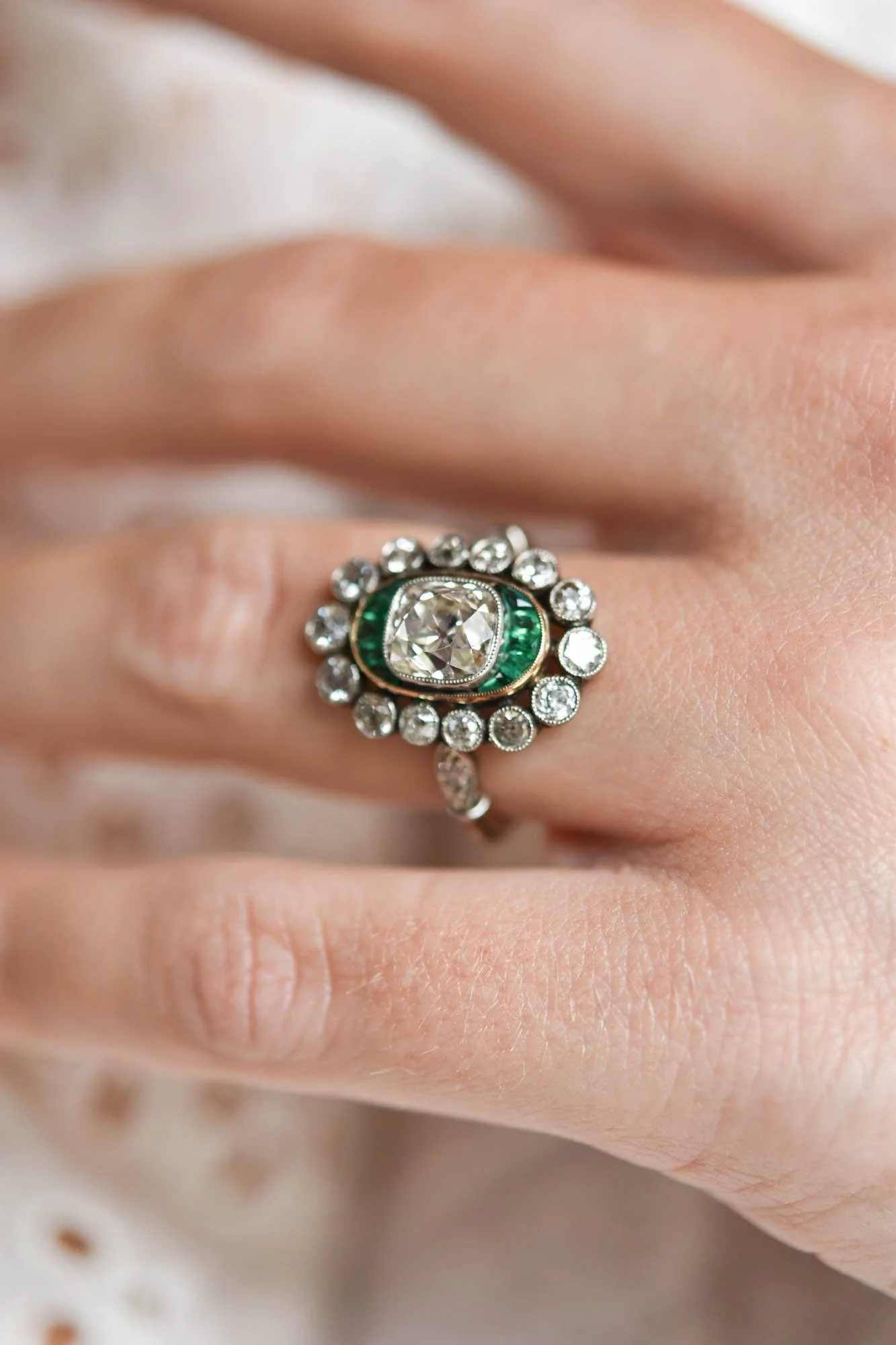 Edwardian 1.60 Carat Old Mine Diamond & Emerald Antique Cluster Ring - Image 2