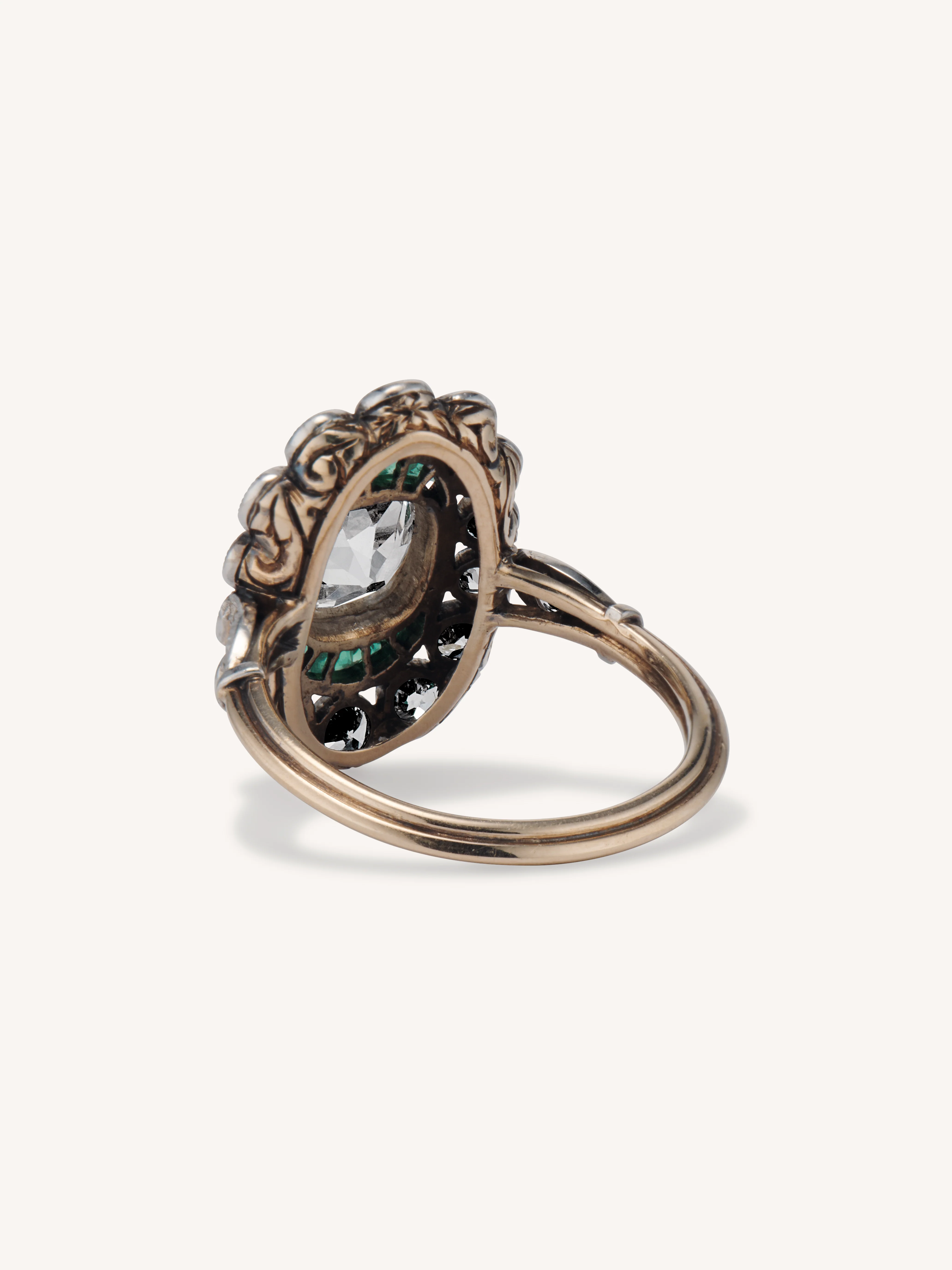 Edwardian 1.60 Carat Old Mine Diamond & Emerald Antique Cluster Ring - Image 4