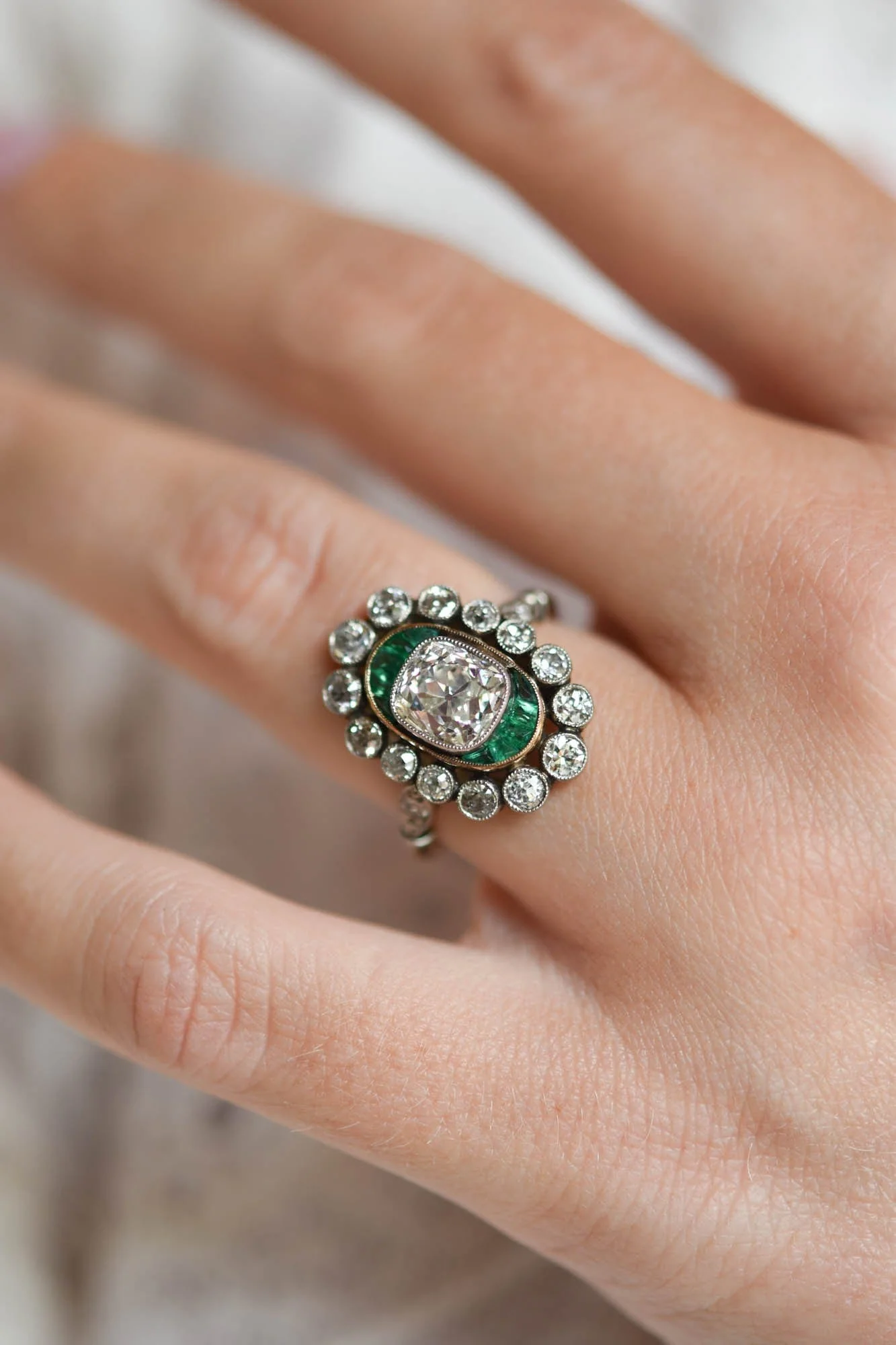 Edwardian 1.60 Carat Old Mine Diamond & Emerald Antique Cluster Ring - Image 6