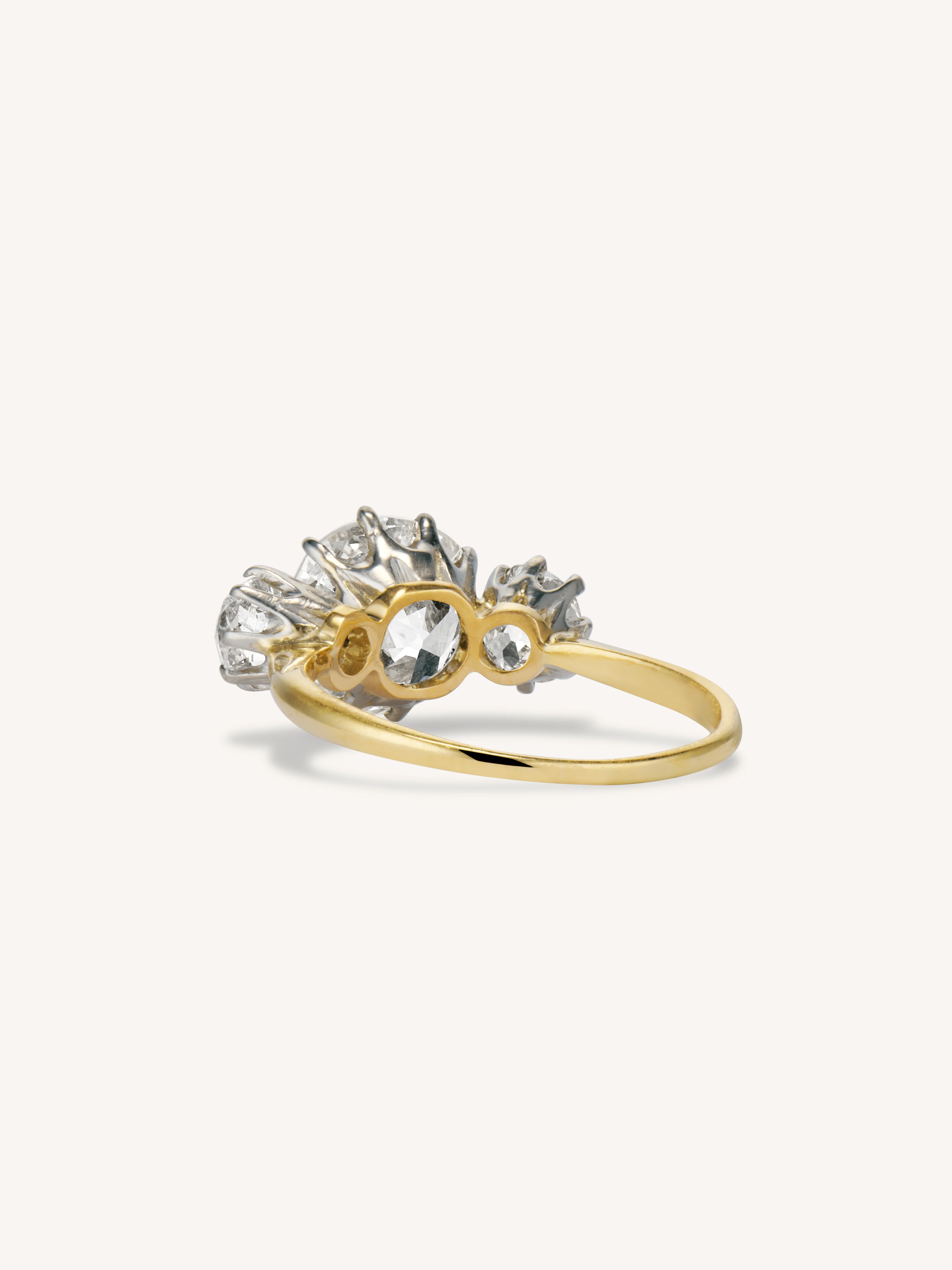 Edwardian 2.66 Carat Three Stone Antique Old Mine Diamond Vintage Engagement Ring - Image 5