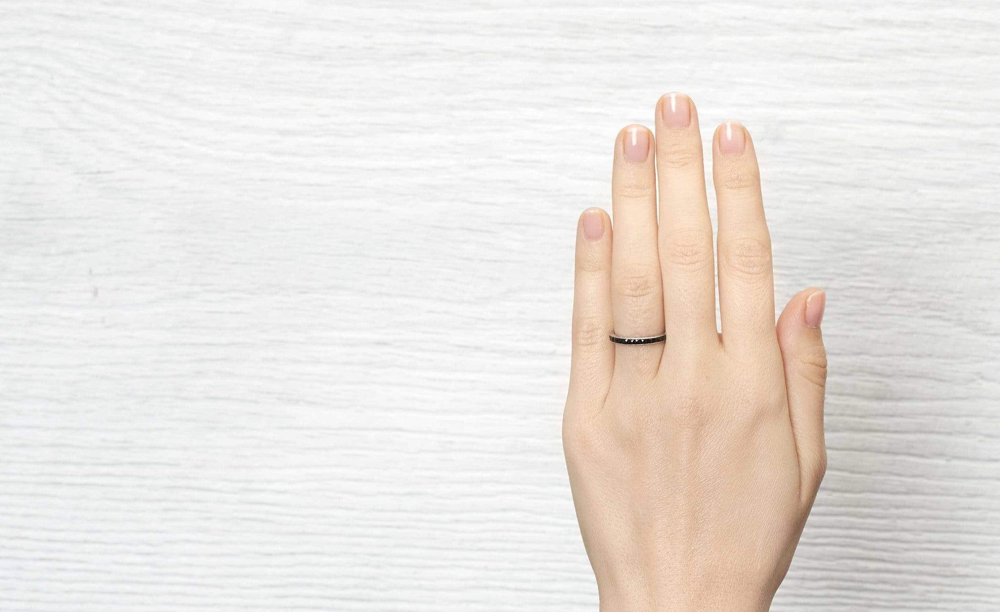 Edwardian Onyx Eternity Band - Image 5
