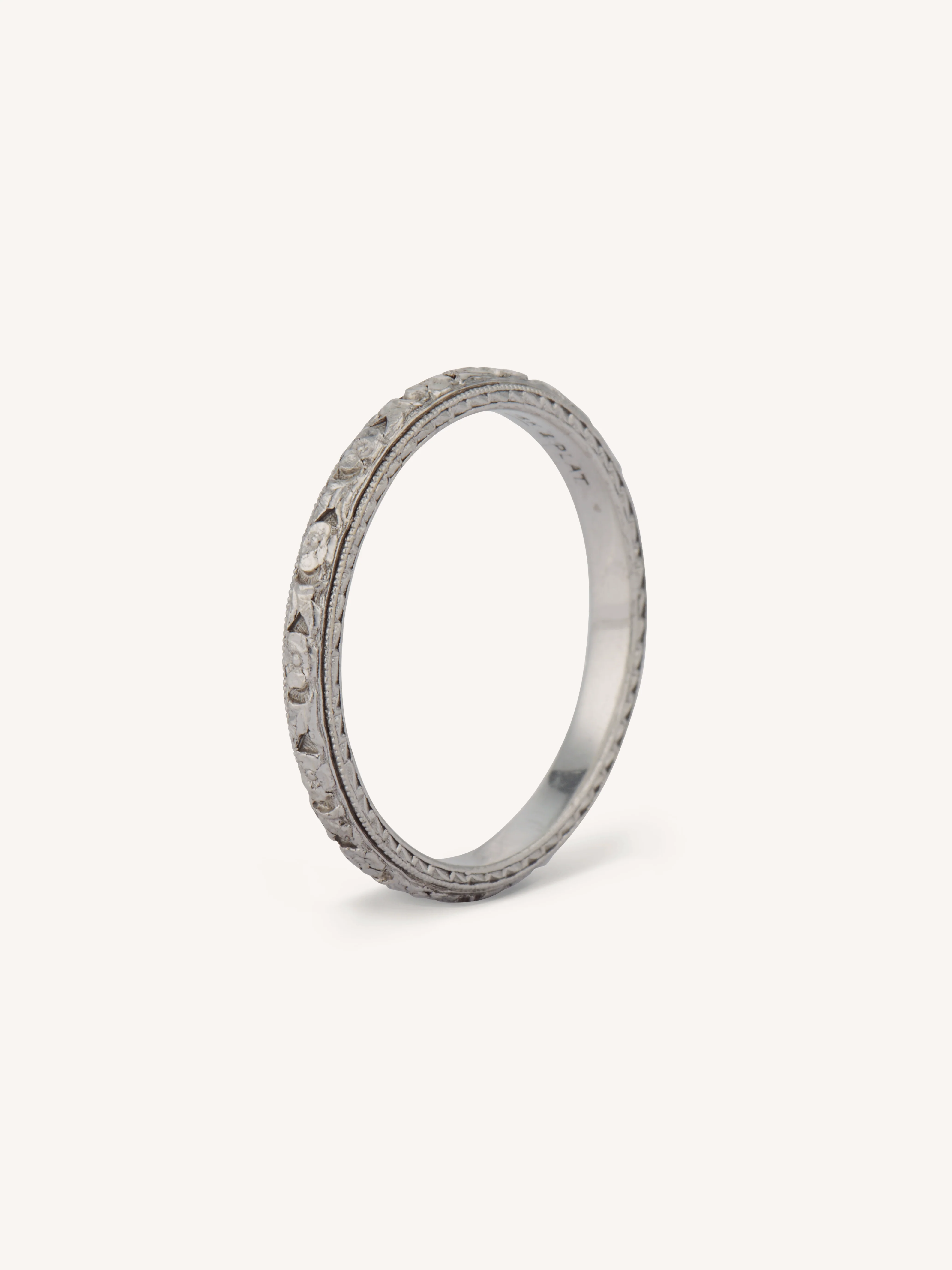 Edwardian Priscilla Engraved Diamond Platinum and Gold Antique Wedding Band, America - Size 8 - Image 3