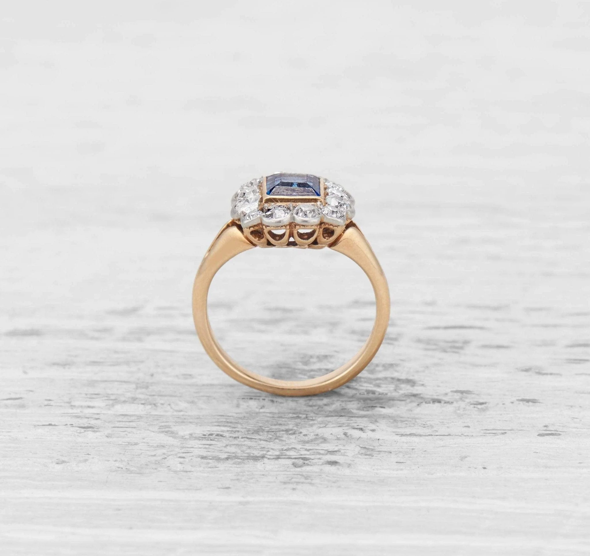 EDWARDIAN SAPPHIRE AND DIAMOND CLUSTER ENGAGEMENT RING - Image 4
