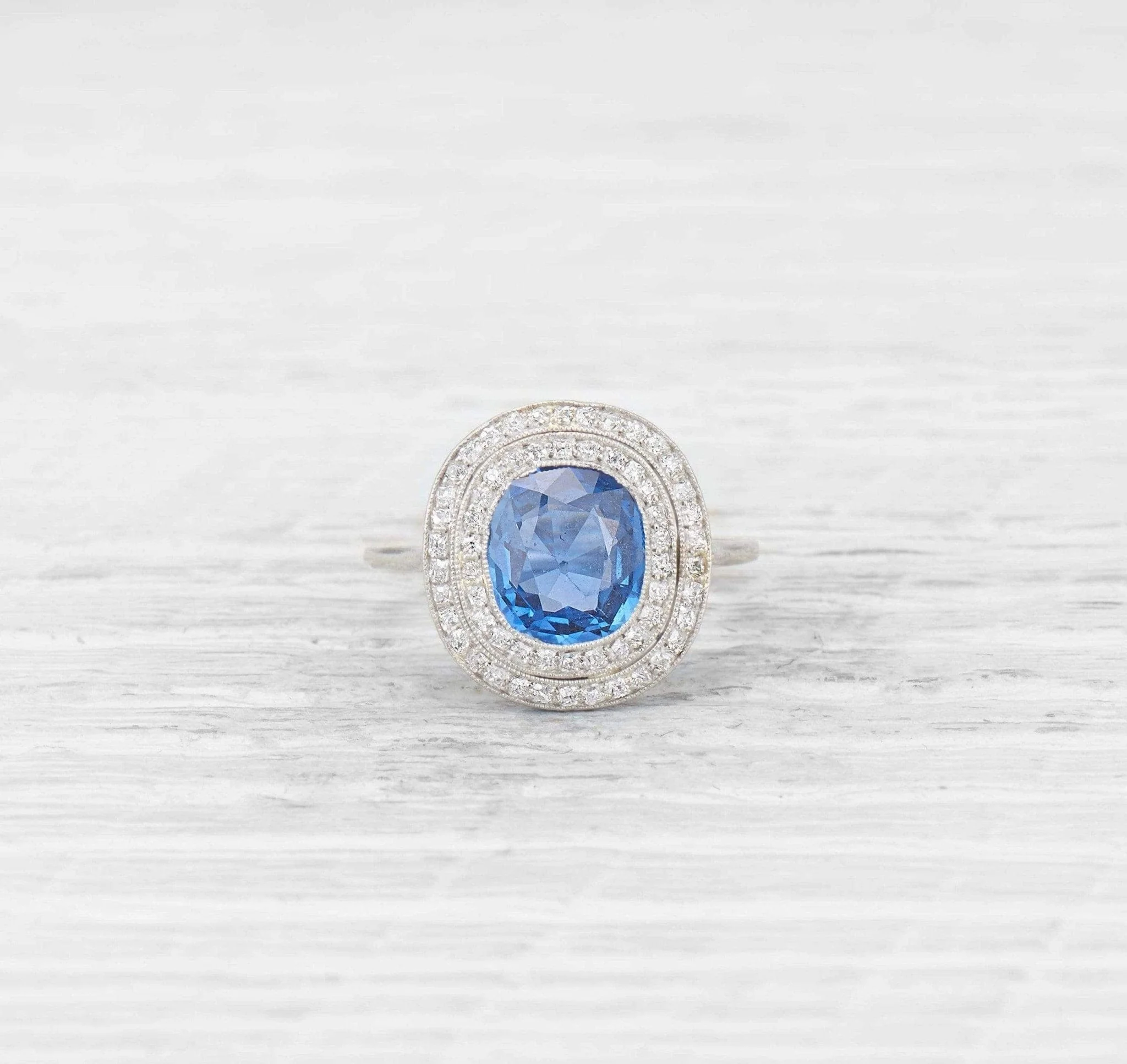 EDWARDIAN SAPPHIRE AND DIAMOND ENGAGEMENT RING - Image 2