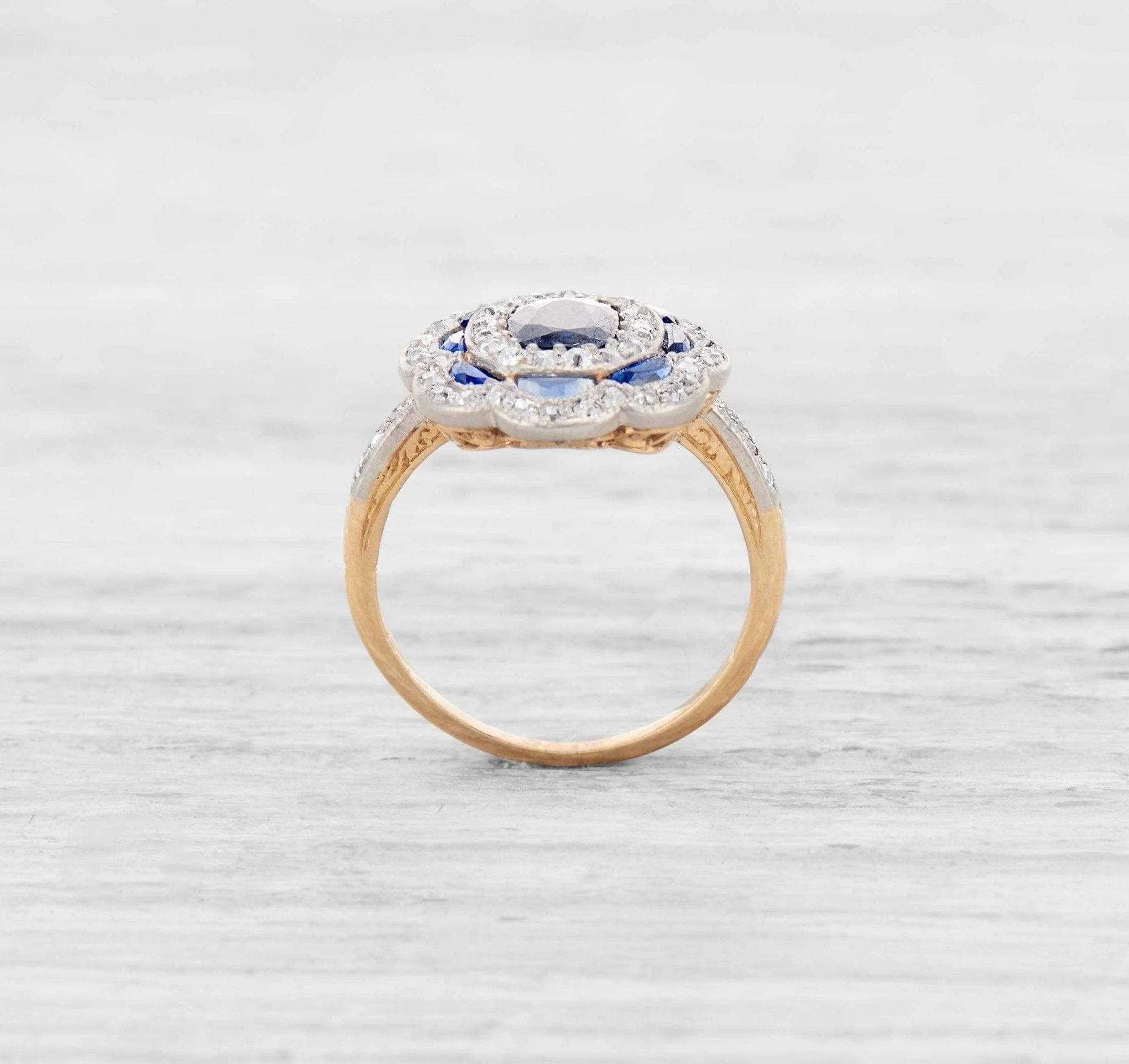EDWARDIAN SAPPHIRE AND DIAMOND ENGAGEMENT RING - Image 4