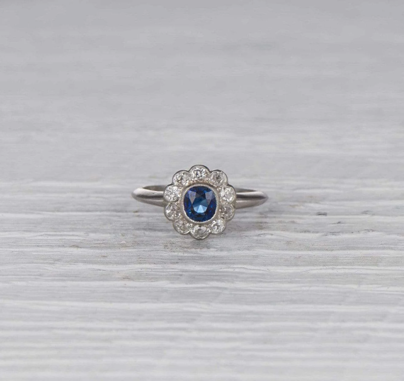 .50 Carat Edwardian Sapphire Cluster Ring - Image 2