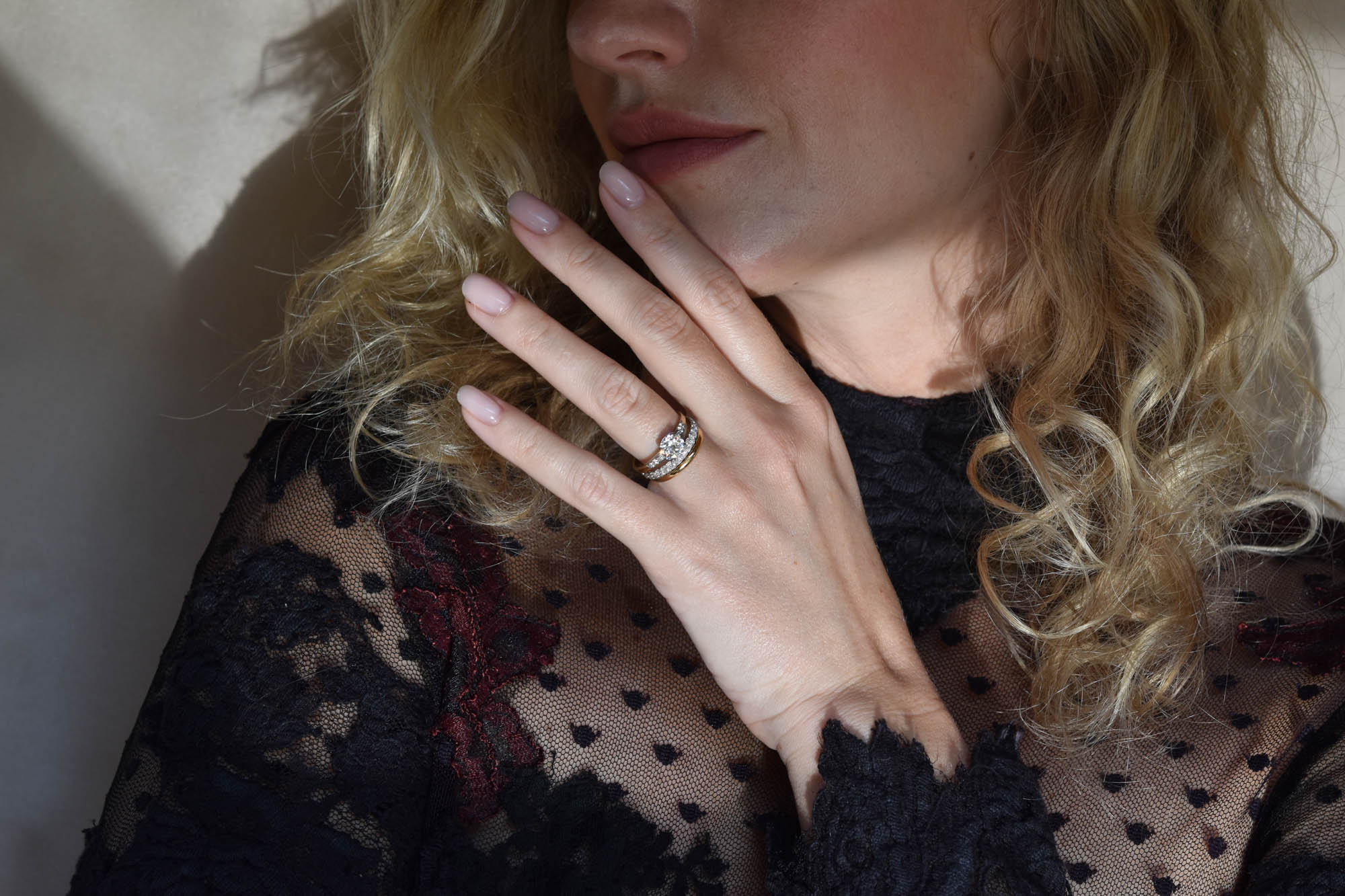 Tiffany & Co. 1.24 Carat Round Cut Vintage Diamond Engagement Ring - Image 3