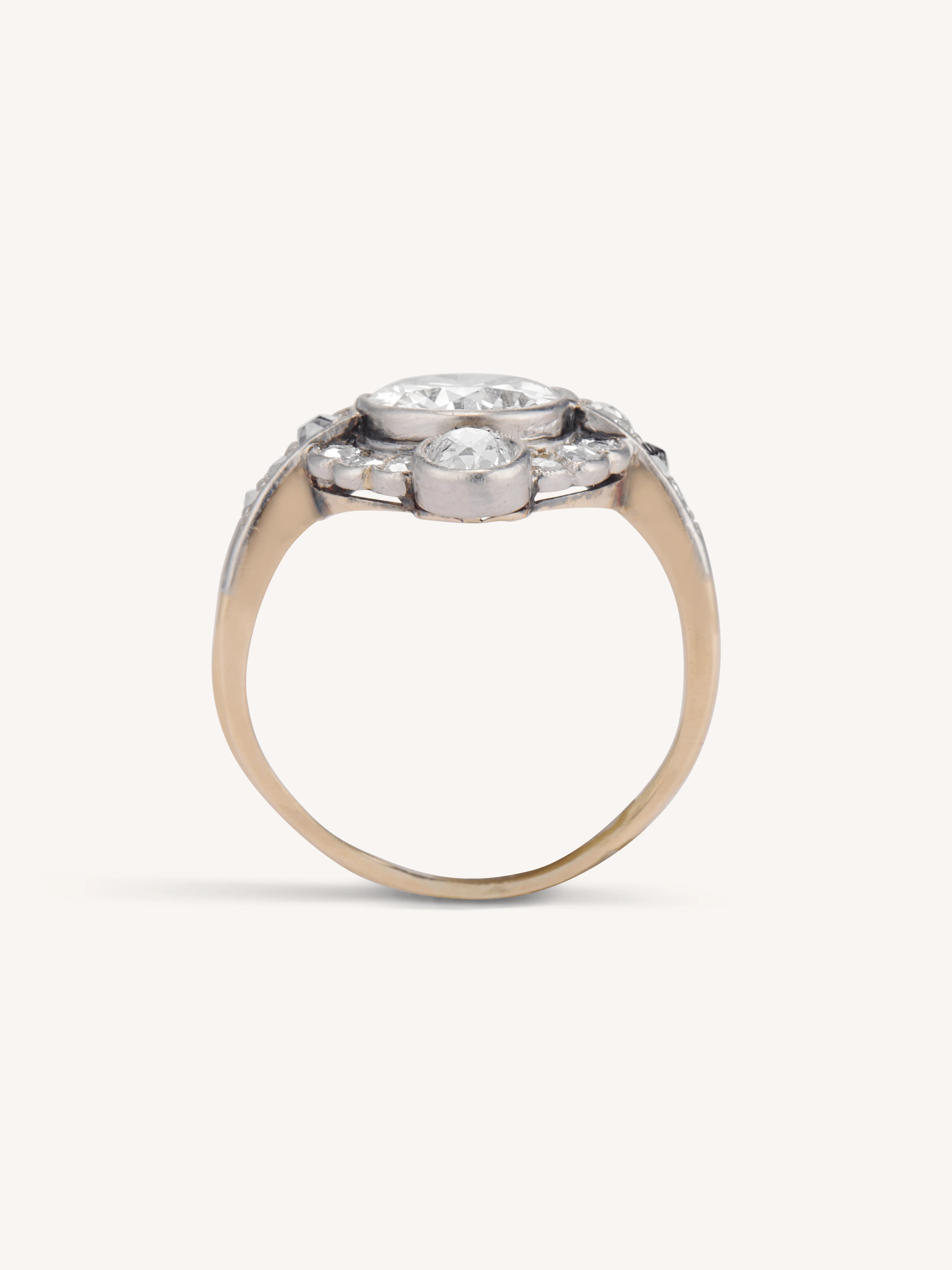 Edwardian 2.00 Carat Old European Cut Diamond Unique Cluster Engagement Ring - Image 8