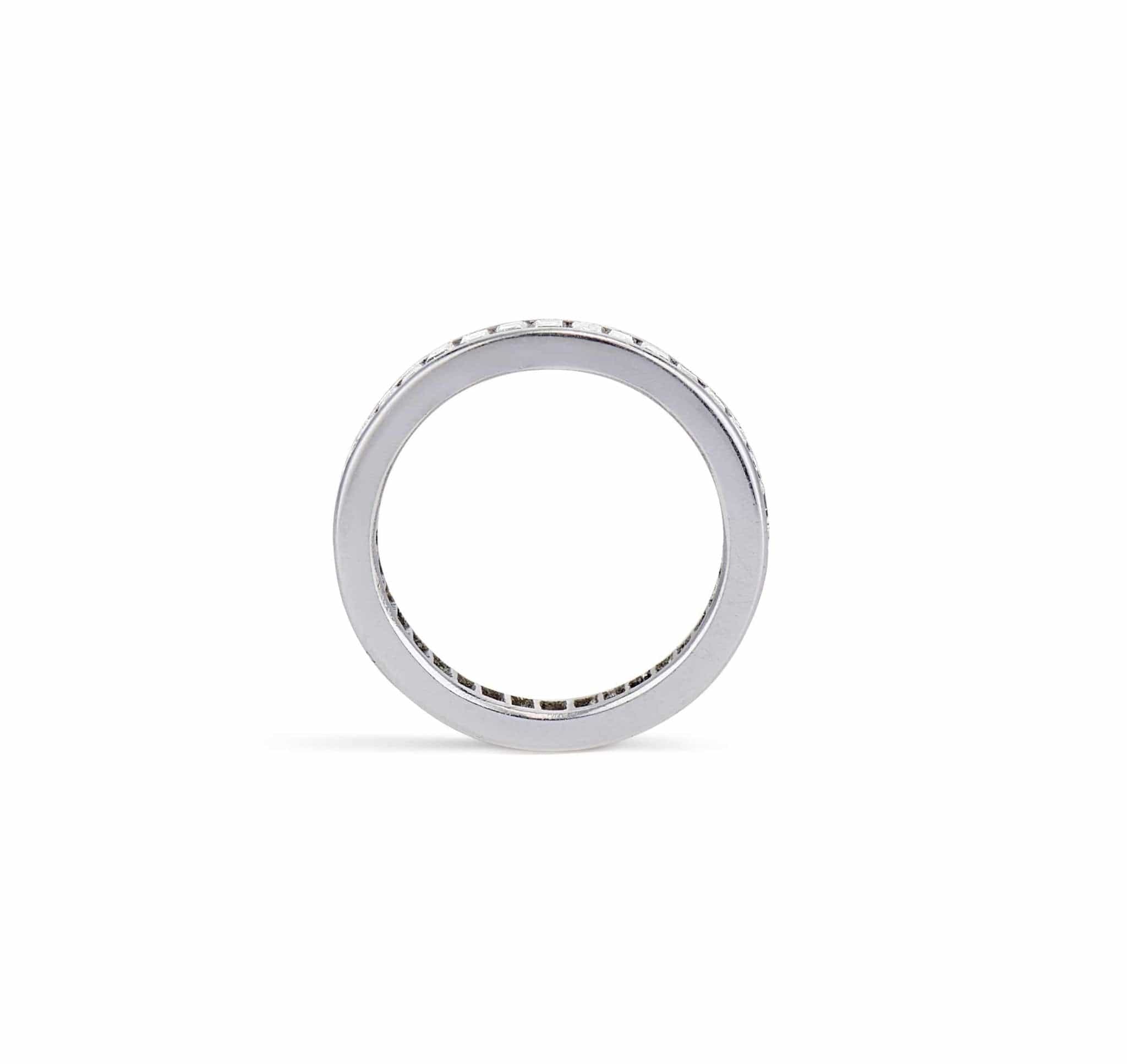 Art Deco 1.75 Carat Baguette Diamond Eternity Band, France - Image 2