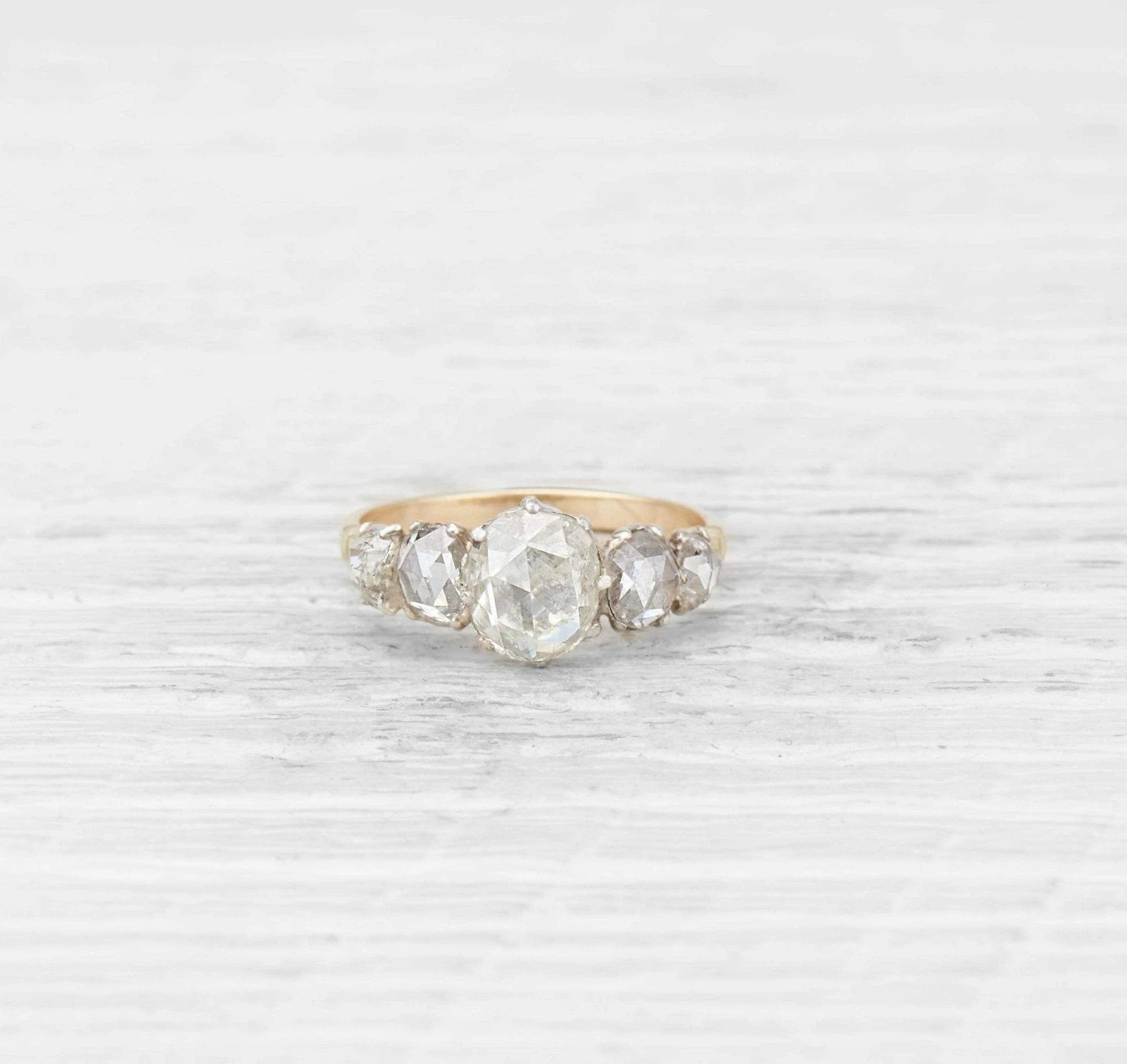 GEORGIAN FIVE STONE DIAMOND RING - Image 2