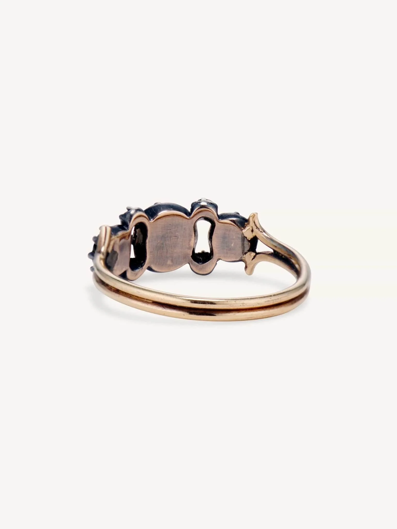 Georgian Old Mine Cut Diamond Three Stone Ring - Image 5