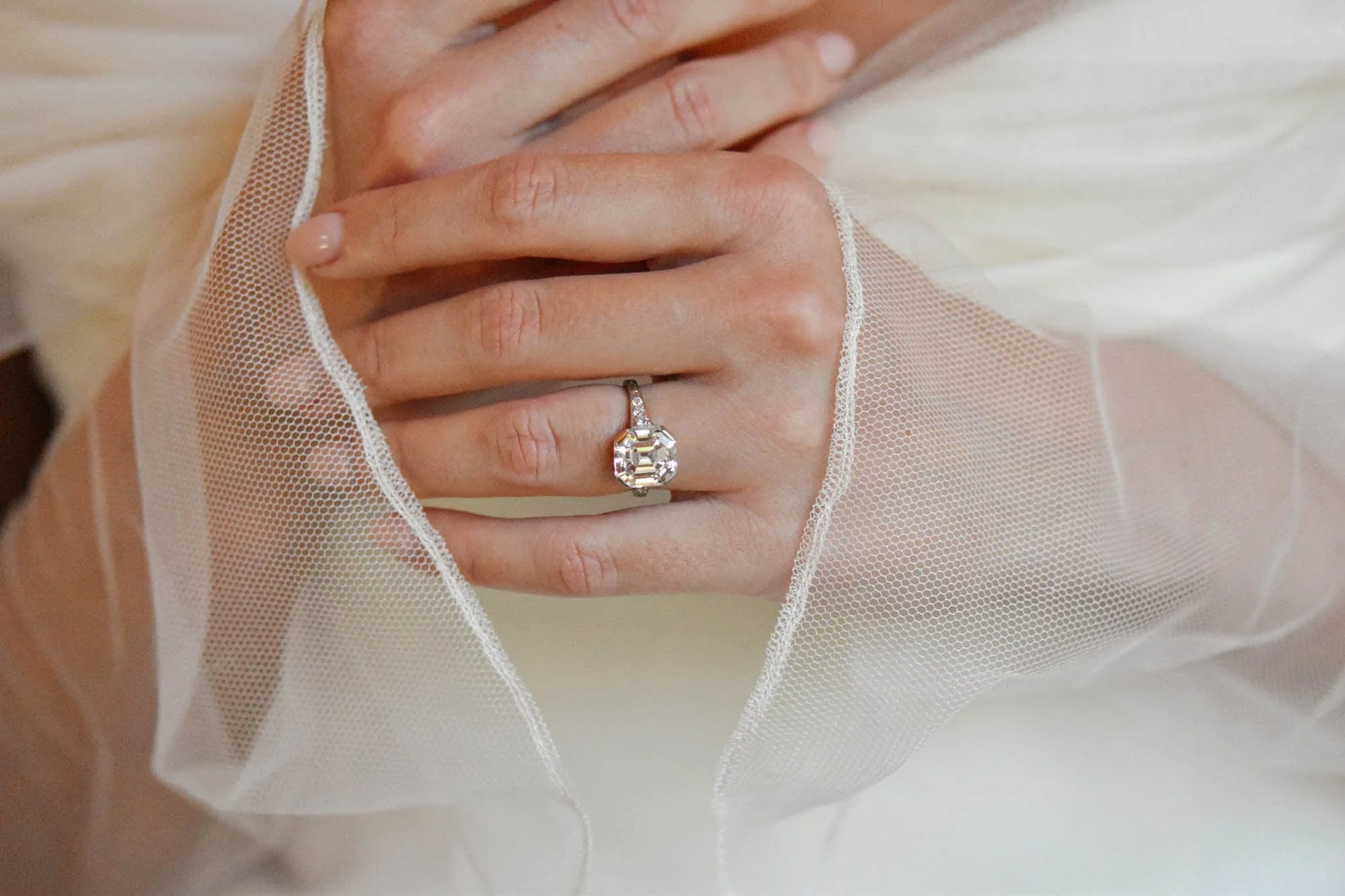 Exquisite Art Deco 5.20 Carat Asscher Cut Diamond Vintage Engagement Ring - Image 2