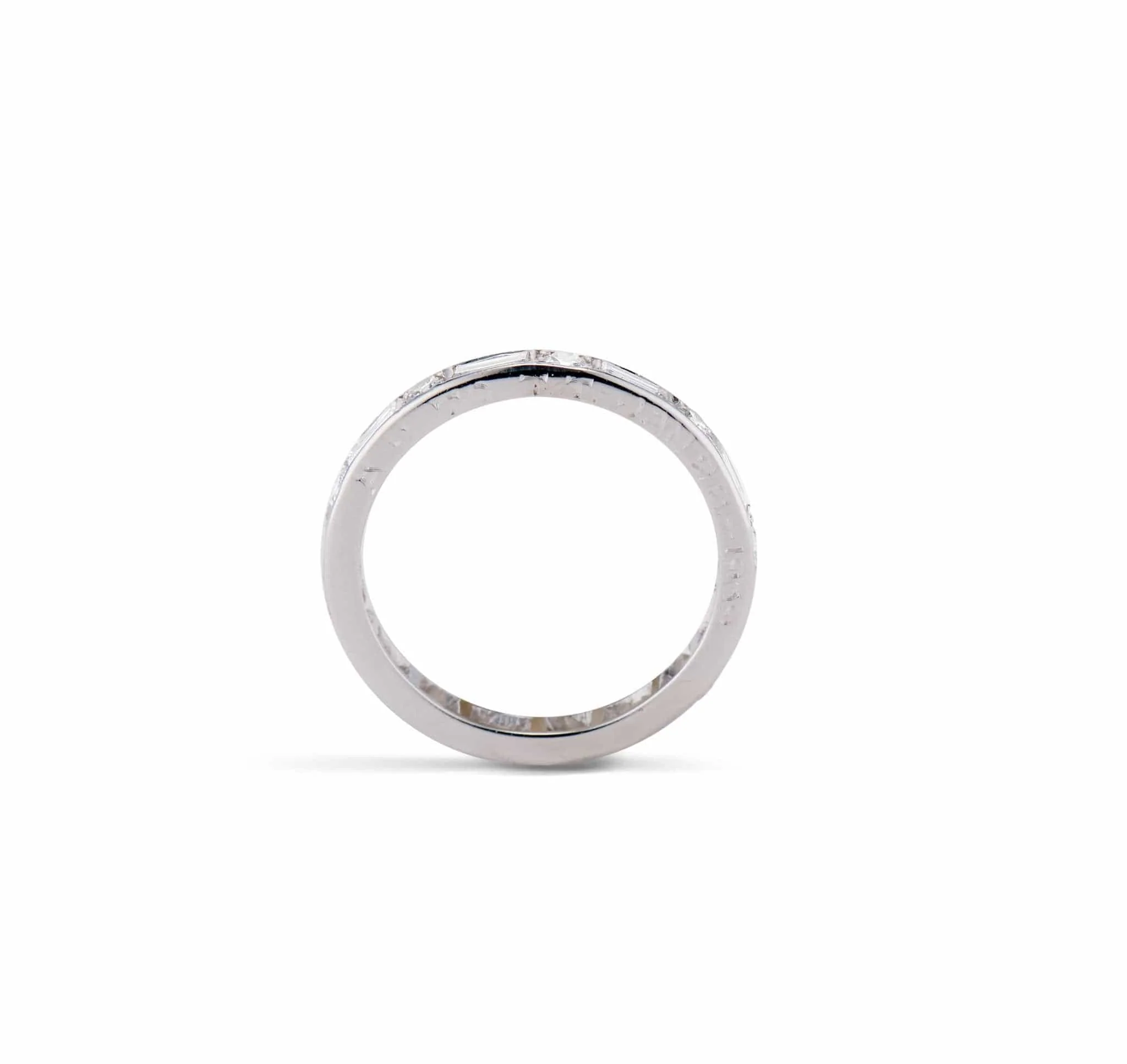 Late Art Deco 1.25 Carat Baguette and Round-Cut Diamond Eternity Band - Image 2
