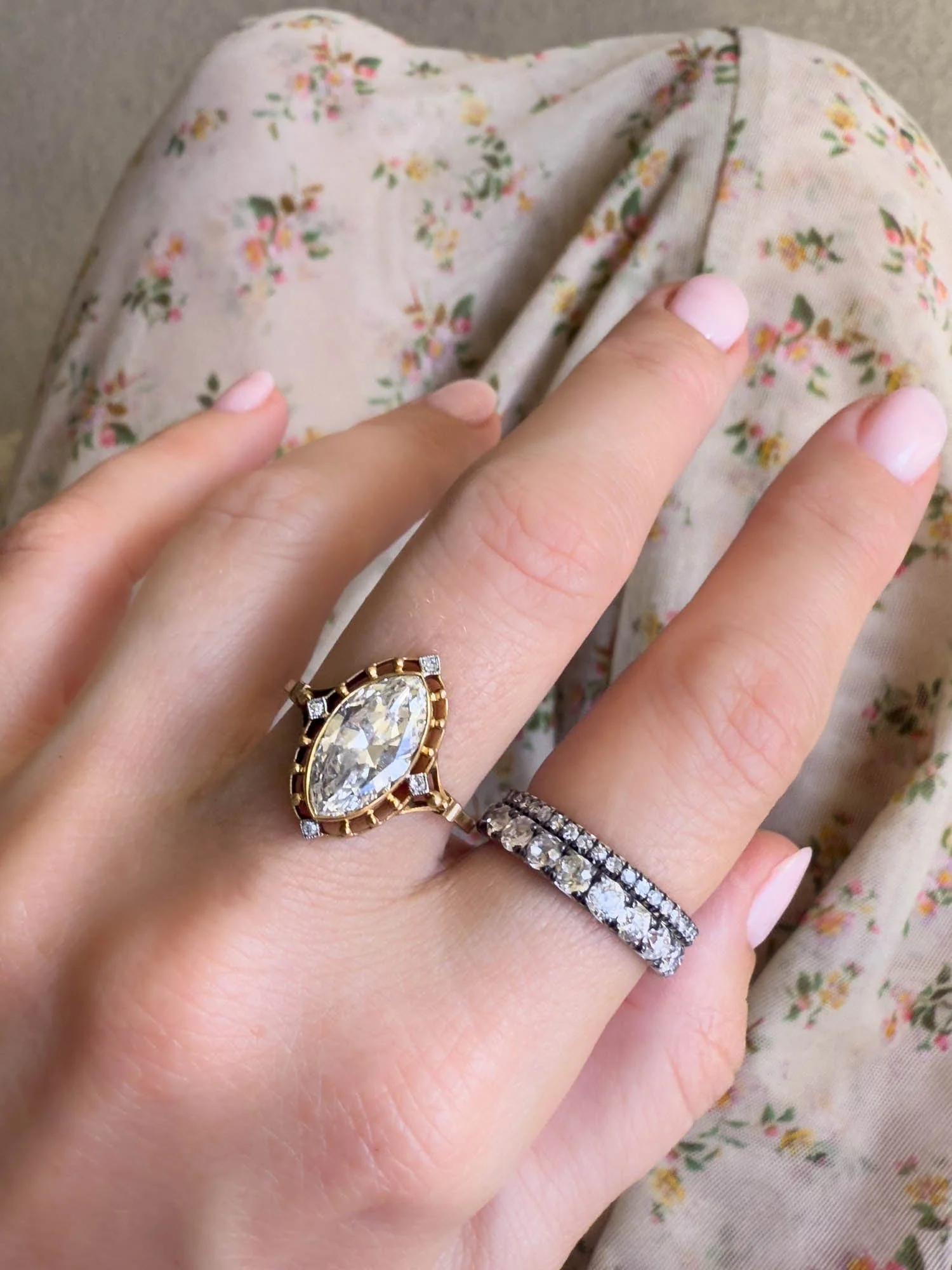 Late Art Deco 2.57 Carat Marquise Diamond Vintage Engagement Ring, France - Image 2